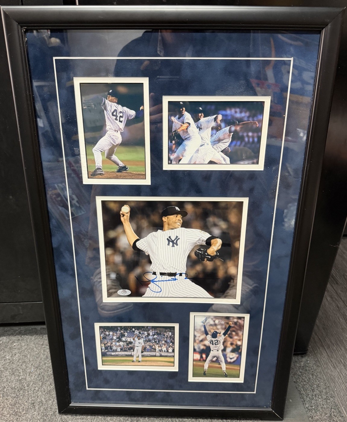 Mariano Rivera Autograph Framed Mariano Rivera Autograph Framed