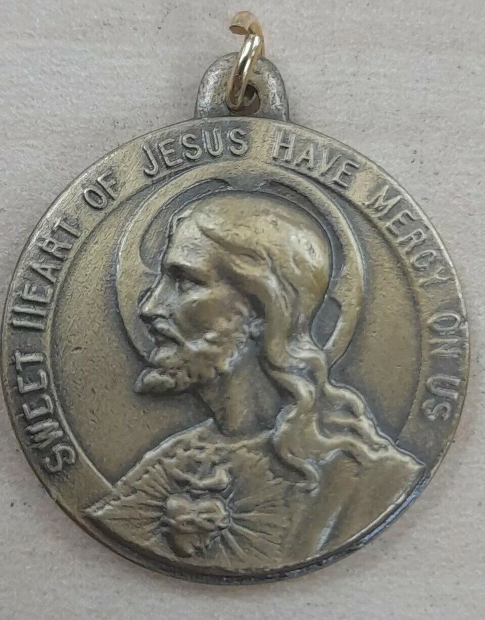 Vintage Sweet Heart of Jesus have mercy on us Sacred Heart Church New York Medal
