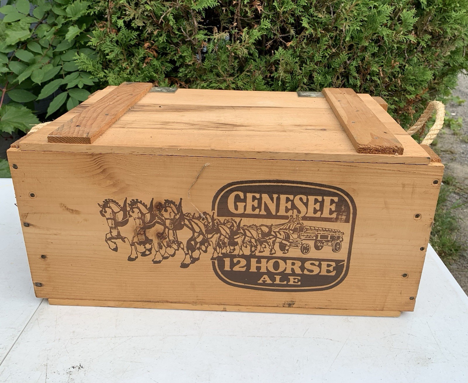 ANTIQUE Genesee 12 HORSE Ale Wooden Hinged Box Crate Carrier Rochester NY USA ANTIQUE Genesee 12 HORSE Ale Wooden Hinged Box Crate Carrier Rochester NY USA