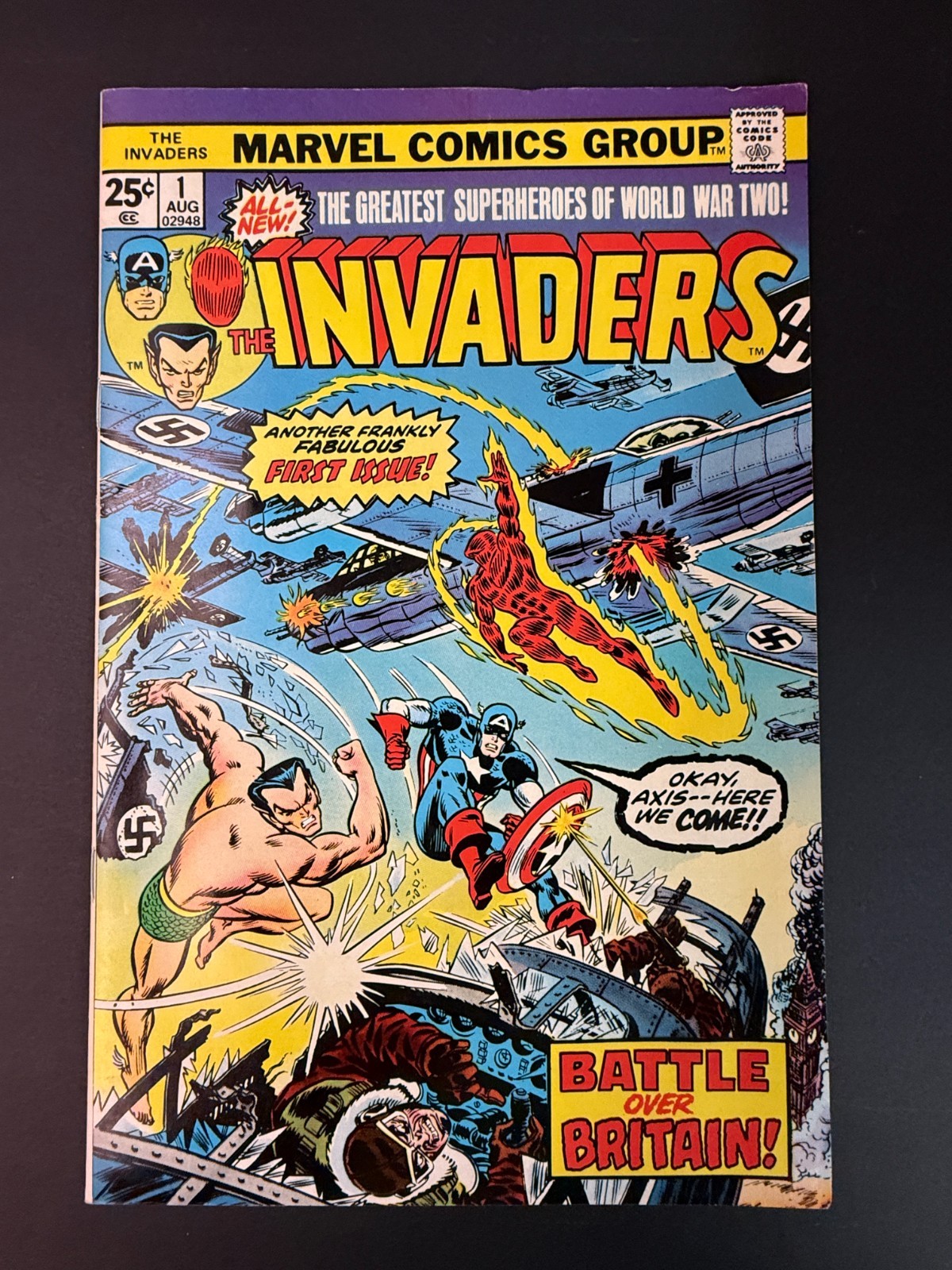 Invaders #1 Marvel Comics 1975 FN/VF Invaders #1 Marvel Comics 1975 FN/VF