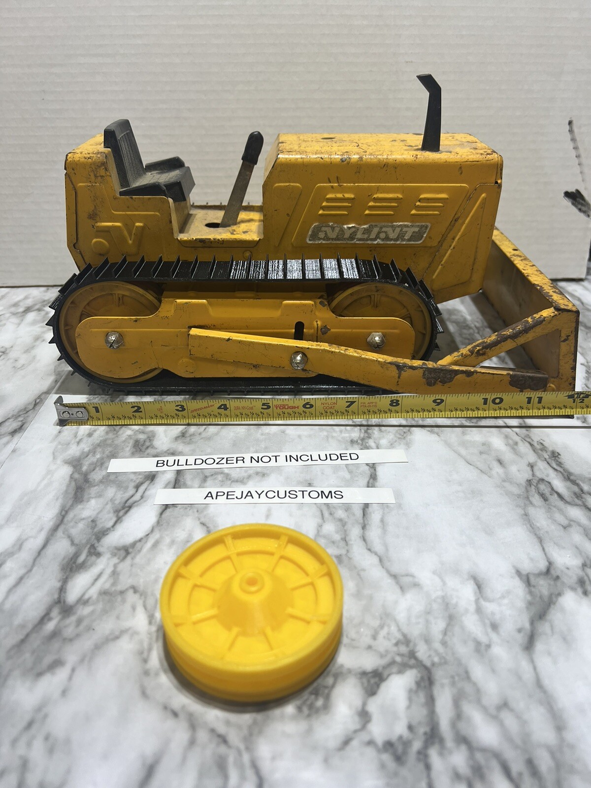 Vintage Nylint Bulldozer wheel ( Wheel ONLY) Vintage Nylint Bulldozer wheel ( Wheel ONLY)