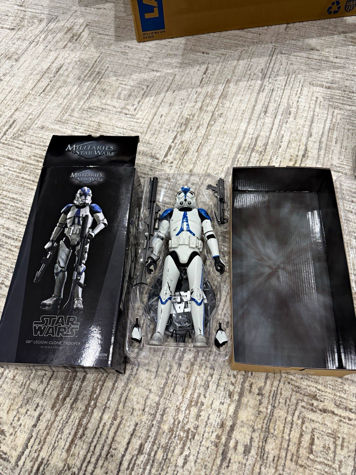 Sideshow collectibles 501st clone trooper sixth scale figure Sideshow collectibles 501st clone trooper sixth scale figure