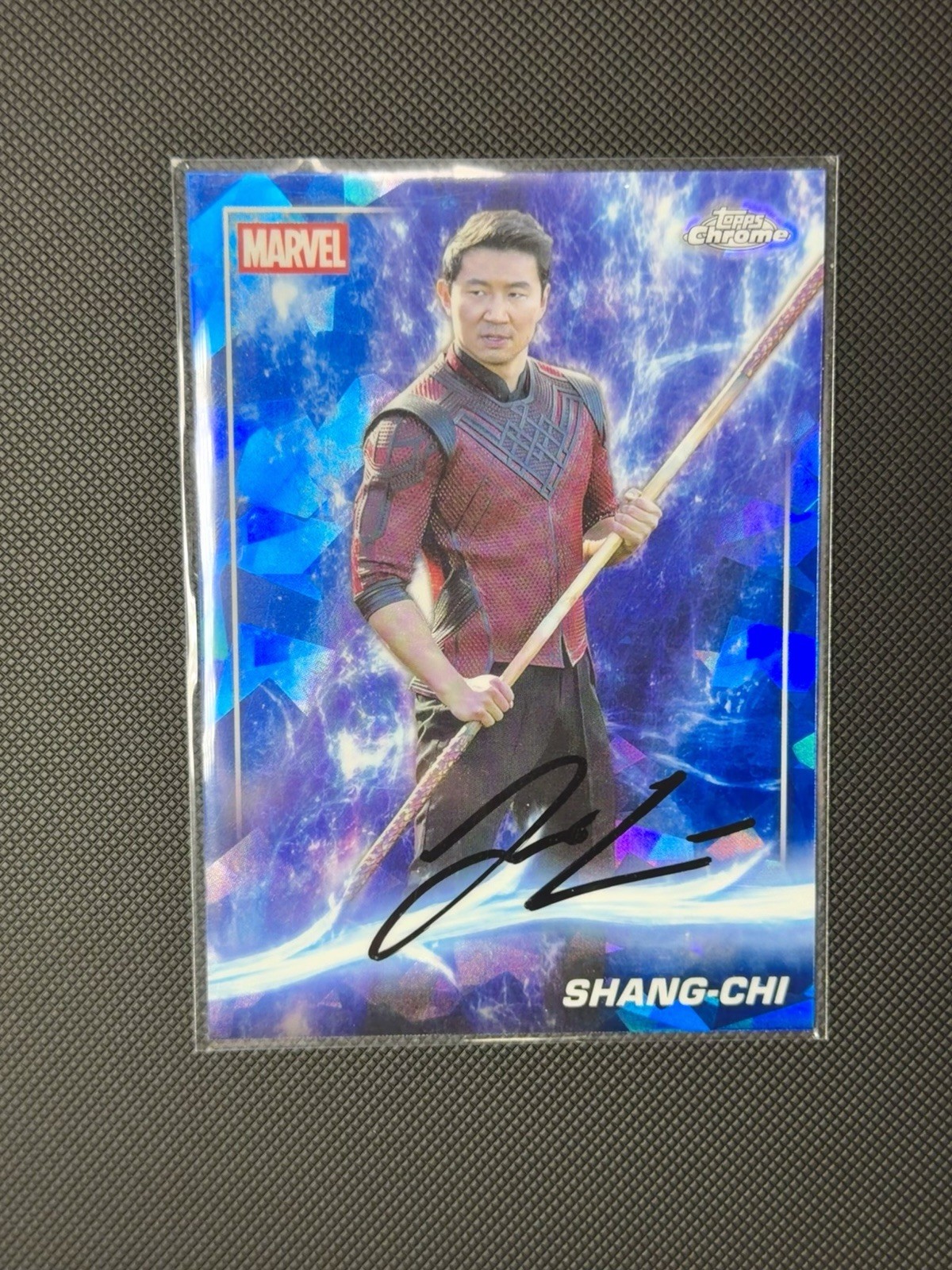 Shang-Chi Auto Simu Liu 2025 Topps Chrome Marvel Sapphire #110 photo proof Shang-Chi Auto Simu Liu 2025 Topps Chrome Marvel Sapphire #110 photo proof