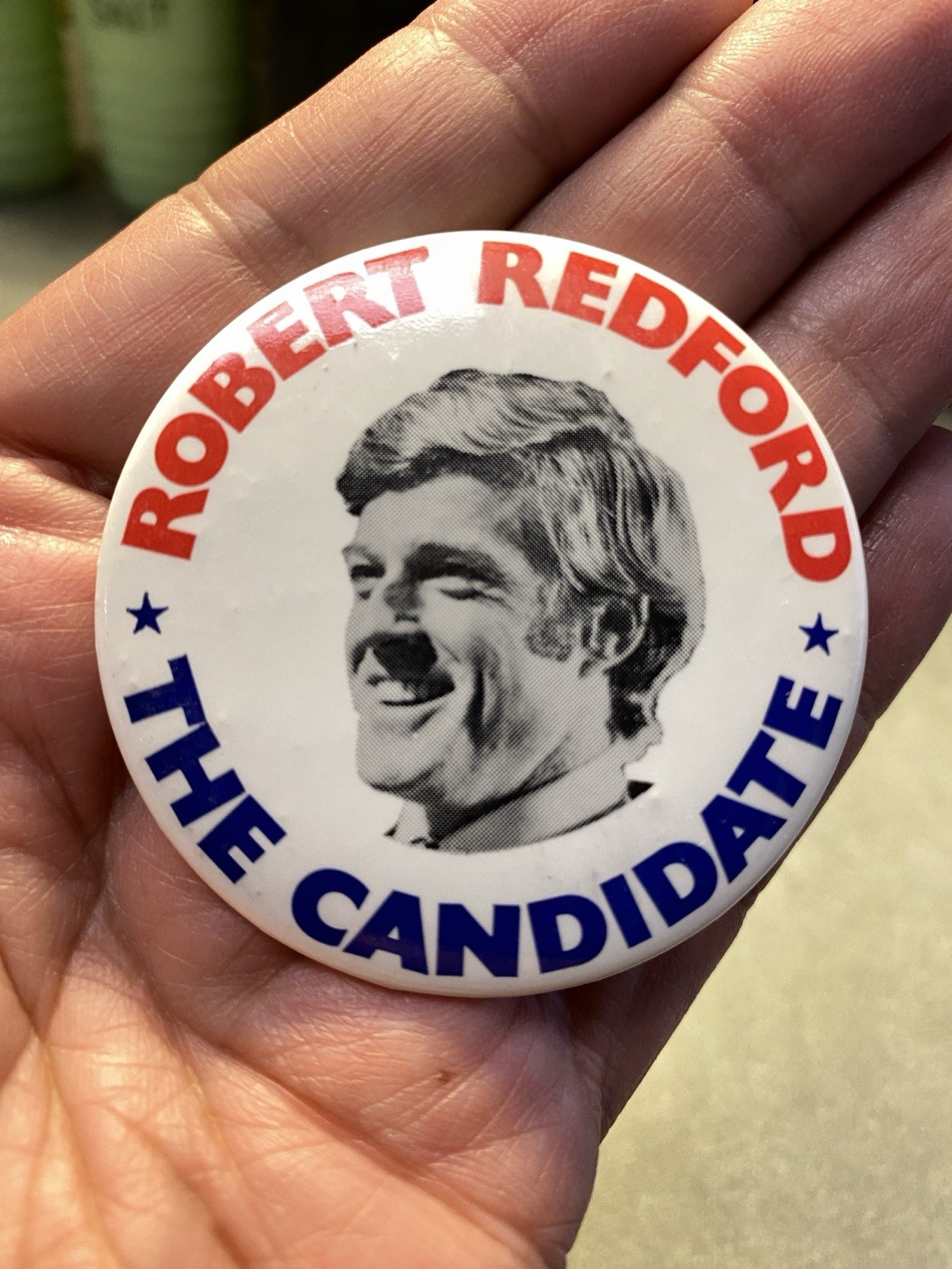 NOS ROBERT REDFORD THE CANDIDATE 1972 Film 2 1/4” Pinback Button Movie Theatre NOS ROBERT REDFORD THE CANDIDATE 1972 Film 2 1/4” Pinback Button Movie Theatre