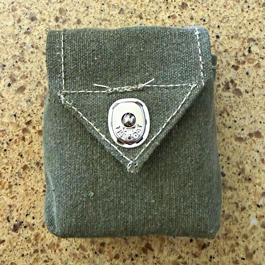 WWII/ WW2 OD Green Olive Drab Canvas Military Rigger Pouch w/ Snap Closure WWII/ WW2 OD Green Olive Drab Canvas Military Rigger Pouch w/ Snap Closure