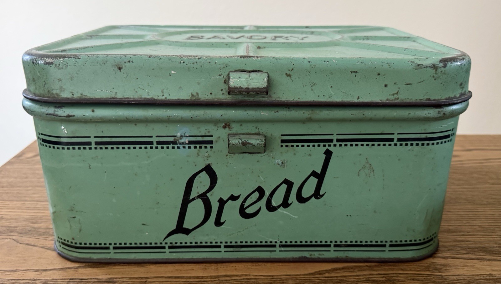 Vintage Green Savory Bread Box Tin Vintage Green Savory Bread Box Tin