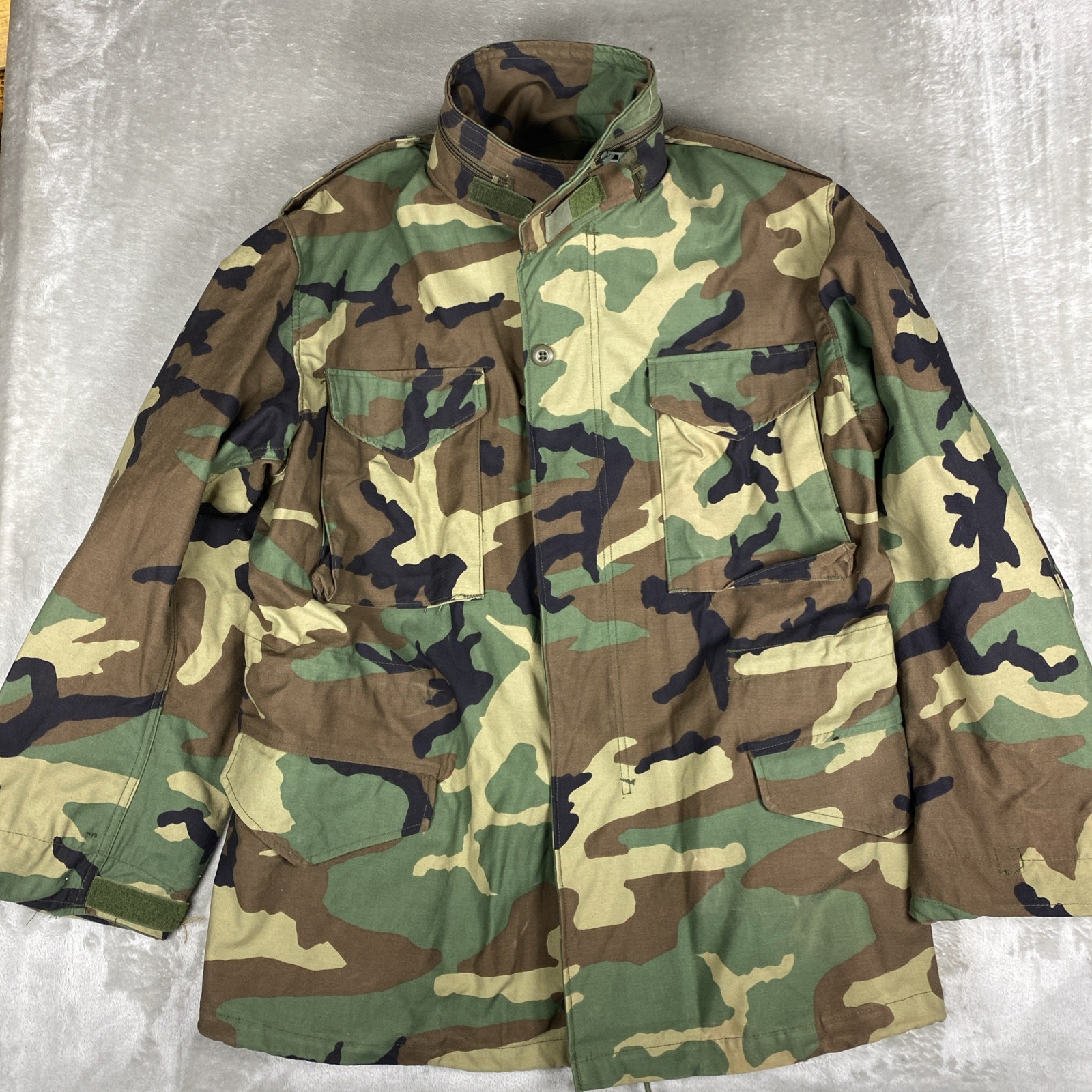 Vintage 1996 US Army M65 Hooded Jacket Medium Regular Woodland Camo No Liner Vintage 1996 US Army M65 Hooded Jacket Medium Regular Woodland Camo No Liner