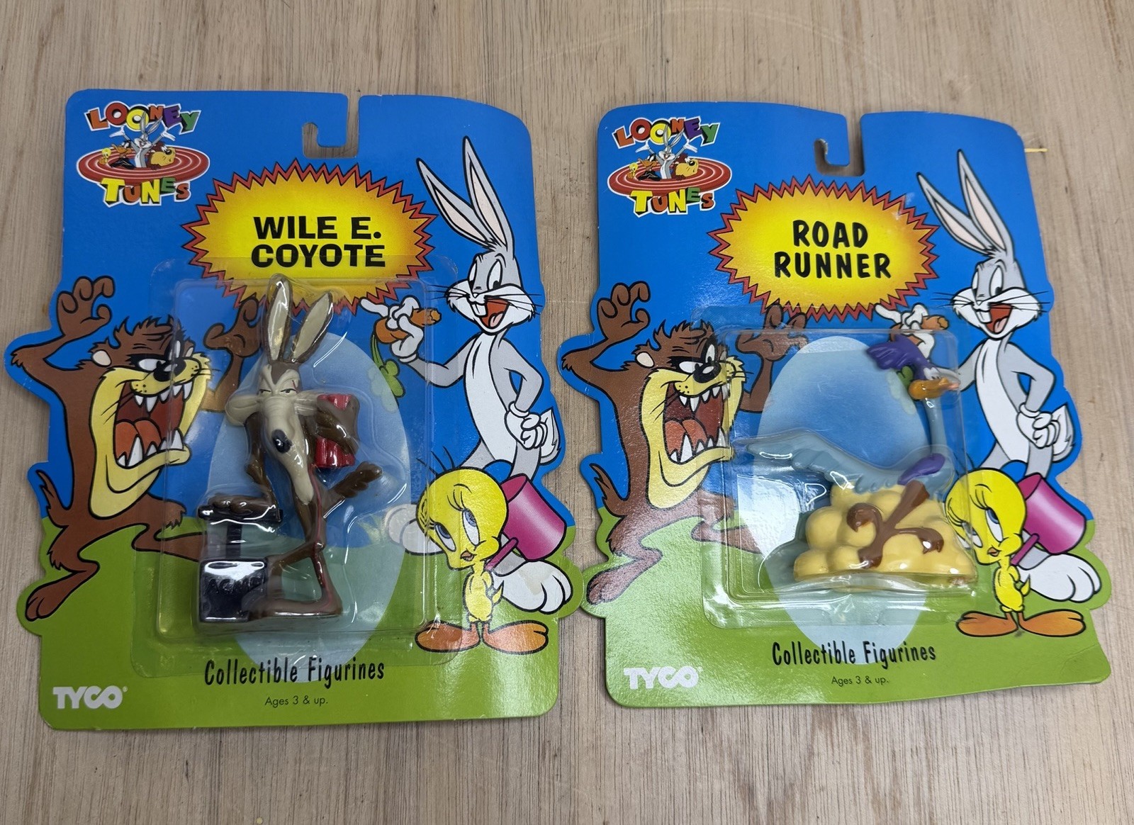 VTG 1994 TYCO LOONEY TUNES WILE E. COYOTE & ROAD RUNNER PVC FIGURE LOT NEW