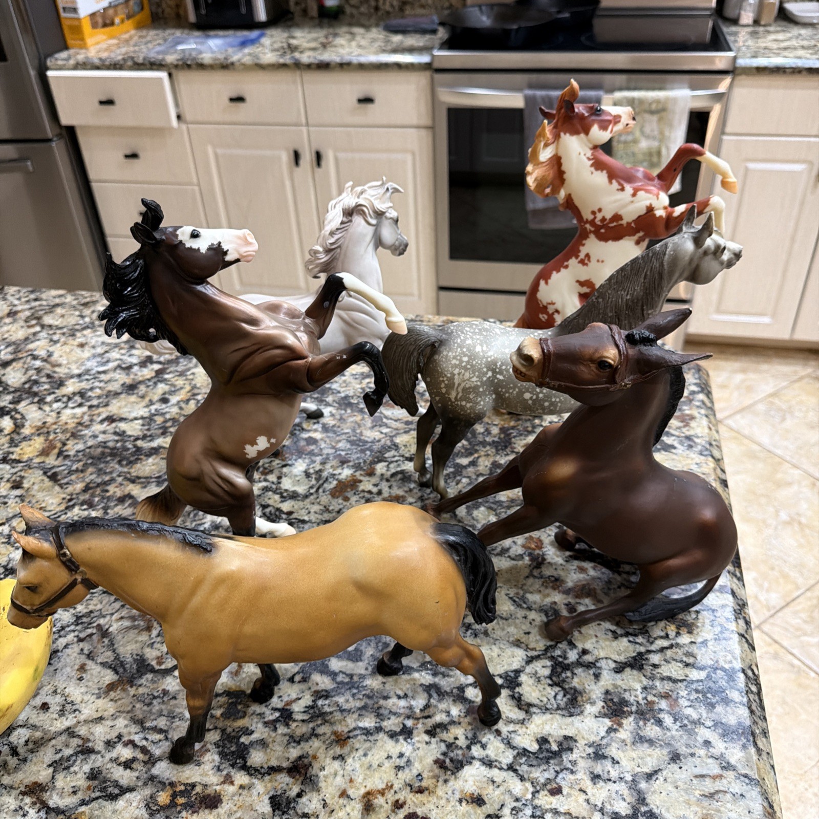 Lot 6 Vintage Breyer Horses. Some Rare Others More Common. Lot 6 Vintage Breyer Horses. Some Rare Others More Common.