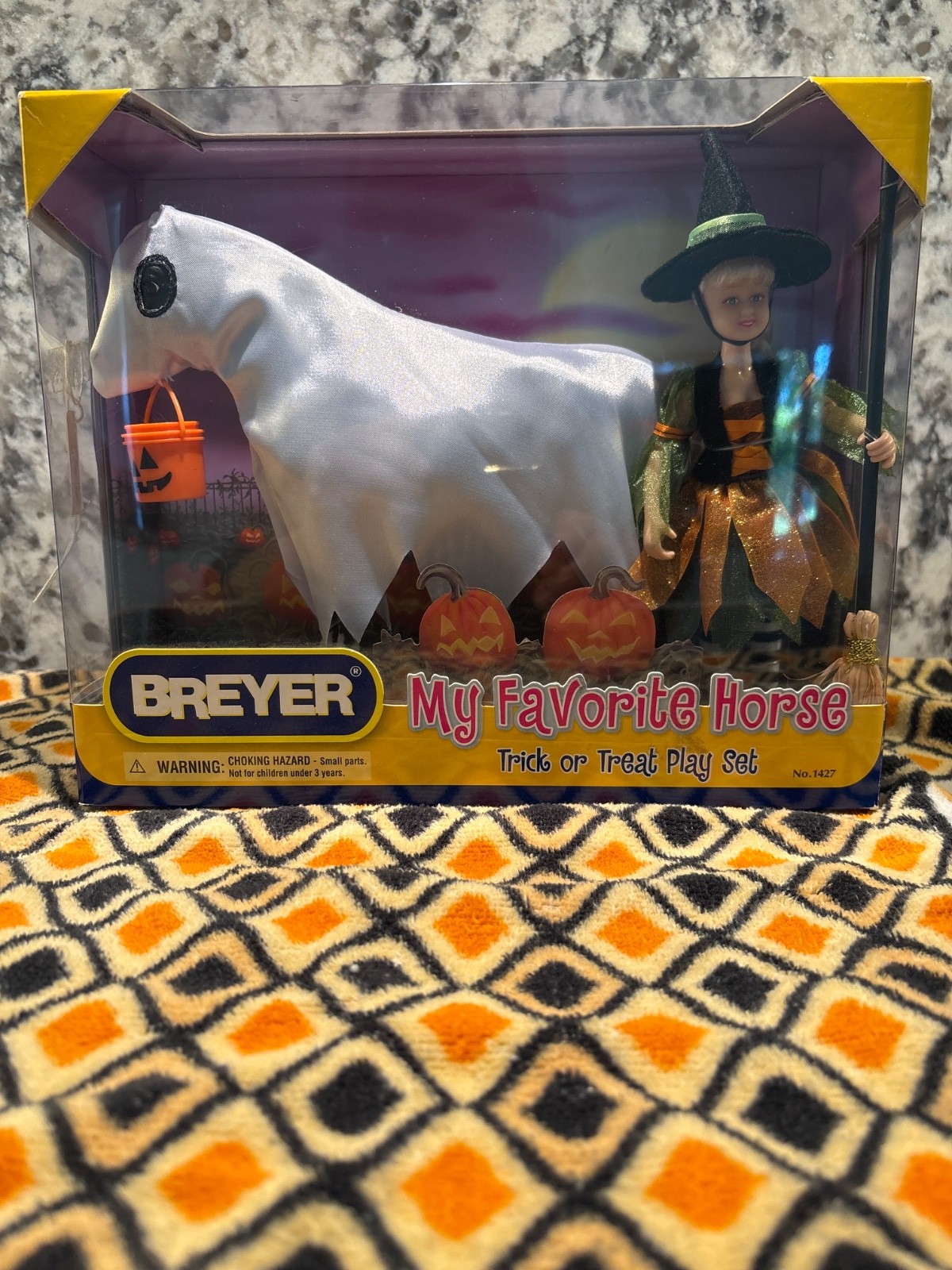 Breyer My Favorite Horse #1427 Trick or Treat Play Set New Breyer My Favorite Horse #1427 Trick or Treat Play Set New
