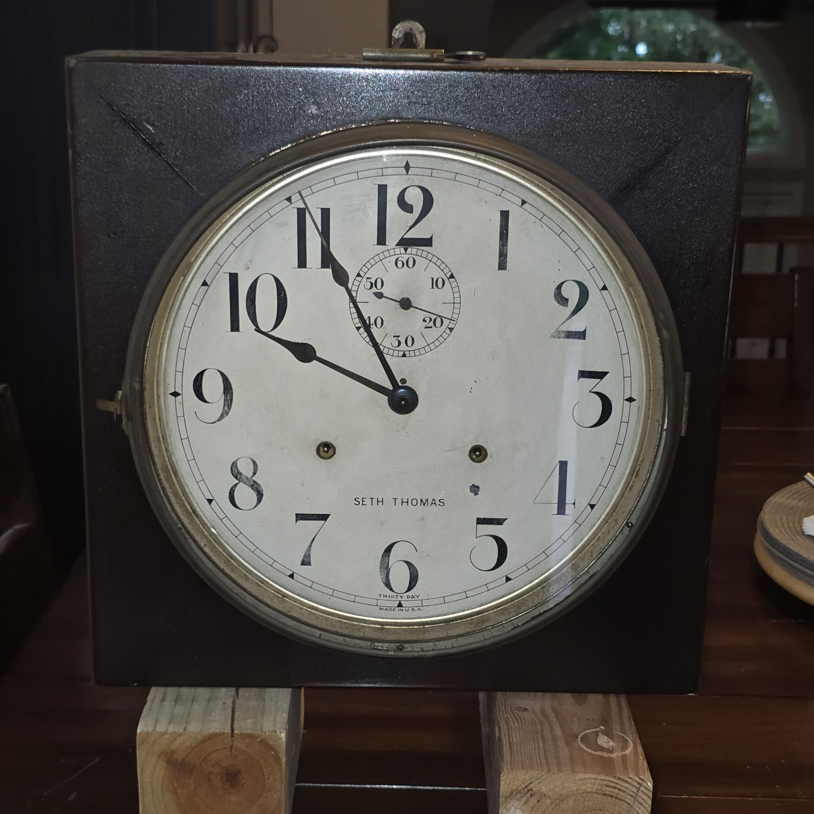 Vintage Seth Thomas 30 day Walnut Gallery Wall Clock Vintage Seth Thomas 30 day Walnut Gallery Wall Clock