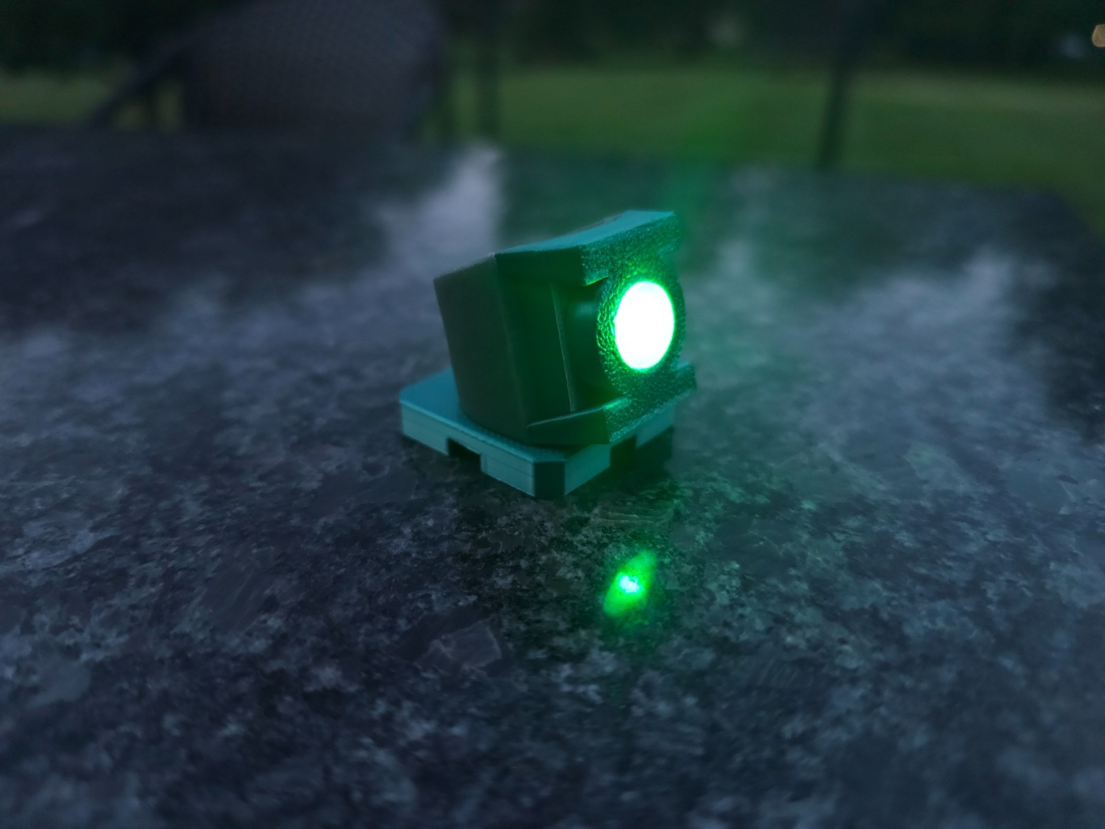 Guy Gardner THE GREEN LANTERN Ring - Replica Prop Ring - Working LED Guy Gardner THE GREEN LANTERN Ring - Replica Prop Ring - Working LED