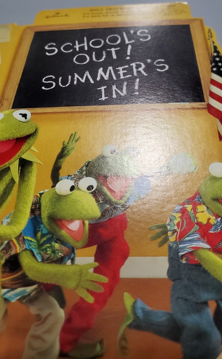 Hallmark Vintage School's Out Muppet's Kermit Die Cut Cardboard Wall Decoration Hallmark Vintage School's Out Muppet's Kermit Die Cut Cardboard Wall Decoration