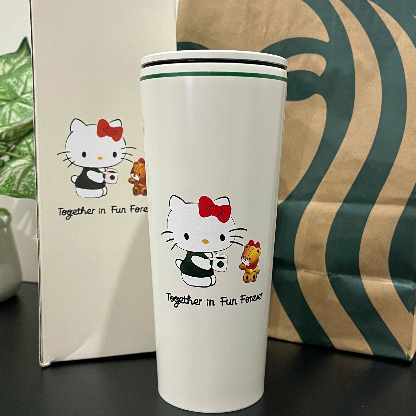 2026 Brand New Starbucks x Hello Kitti Cold Cup Tumbler Limited Edition