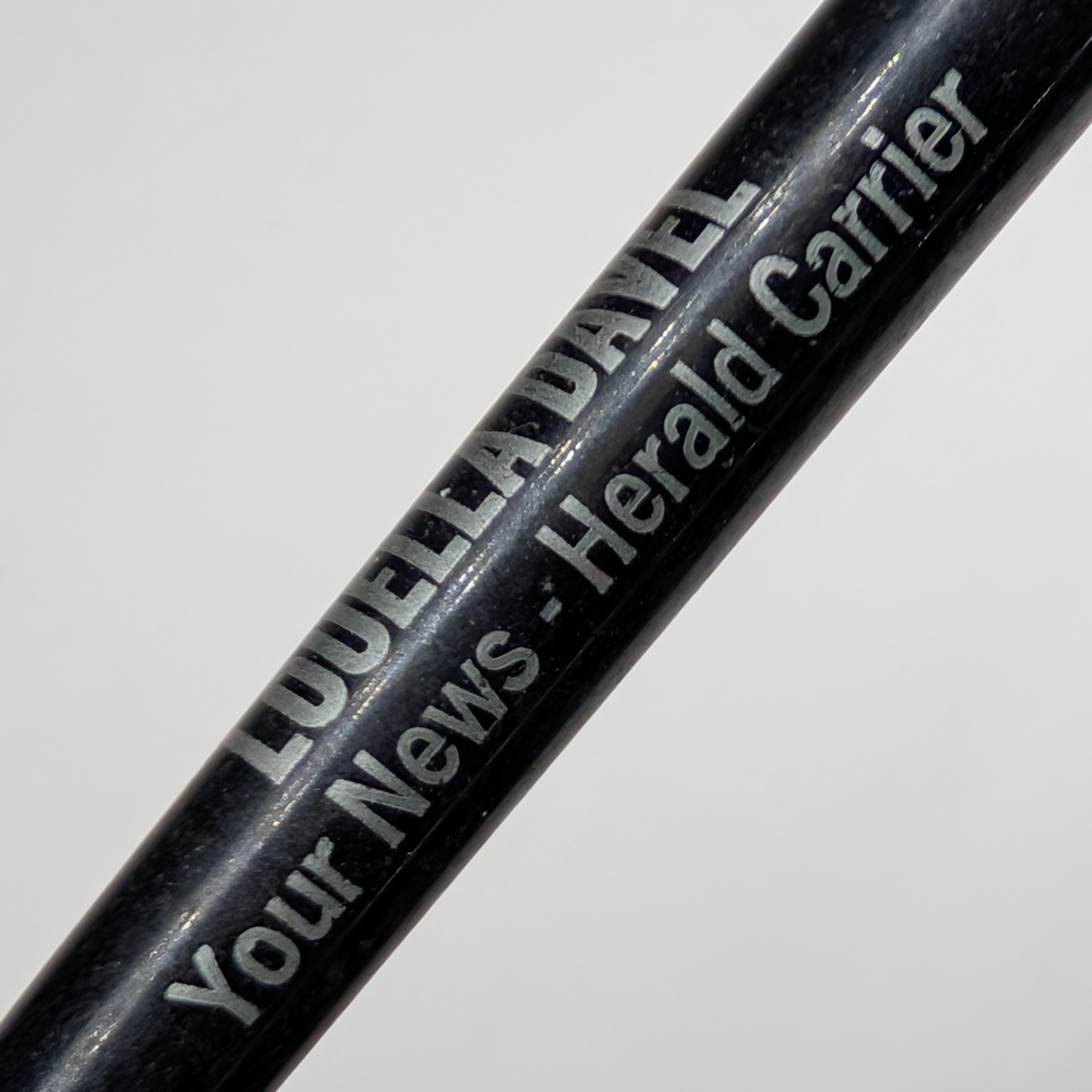 c1970s Louella Davel Your News Herald Carrier Seasons Greetings Ballpoint Pen c1970s Louella Davel Your News Herald Carrier Seasons Greetings Ballpoint Pen
