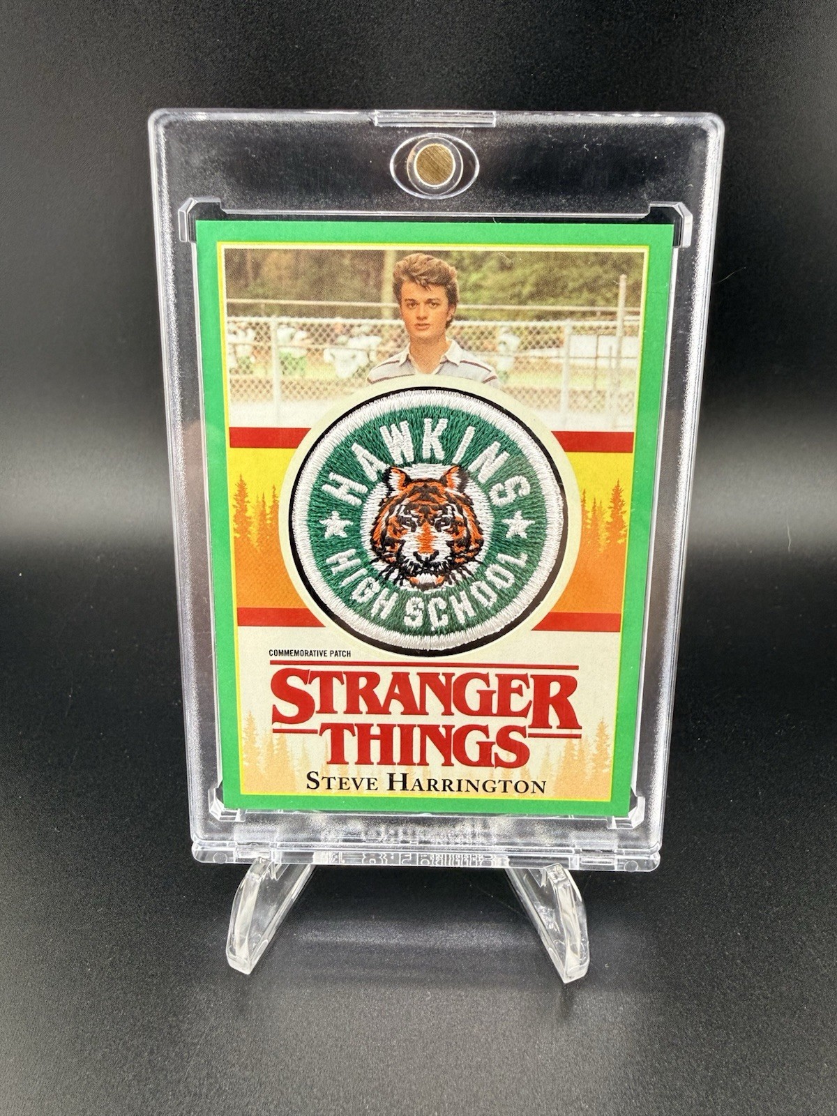 2018 Topps Stranger Things Steve Harrington Hawkins Patch Green /50 Color Match 2018 Topps Stranger Things Steve Harrington Hawkins Patch Green /50 Color Match