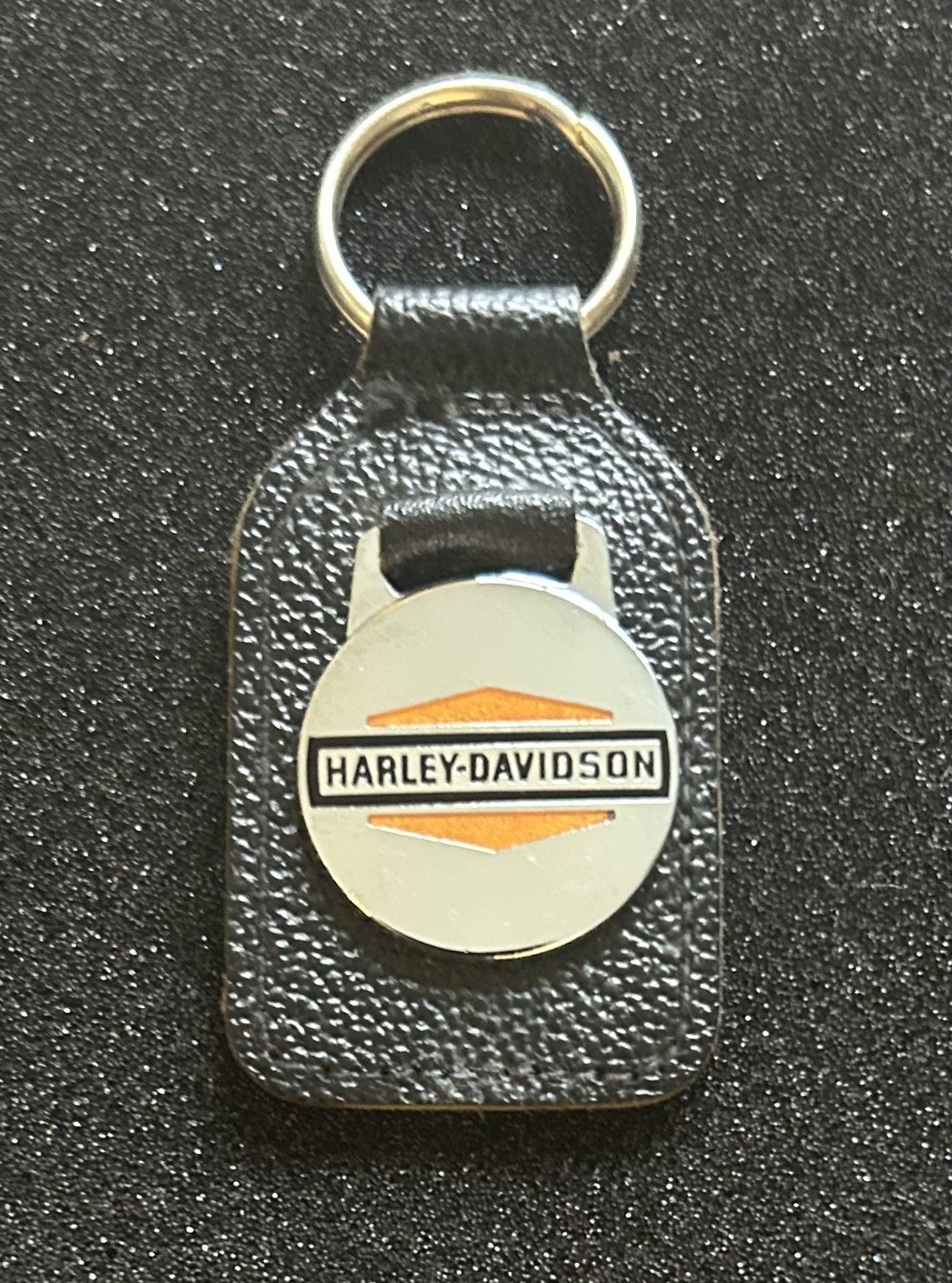 Vintage Harley Davidson Leather Keychain Manhattan Windsor England Late 70\'s/80s Vintage Harley Davidson Leather Keychain Manhattan Windsor England Late 70\'s/80s
