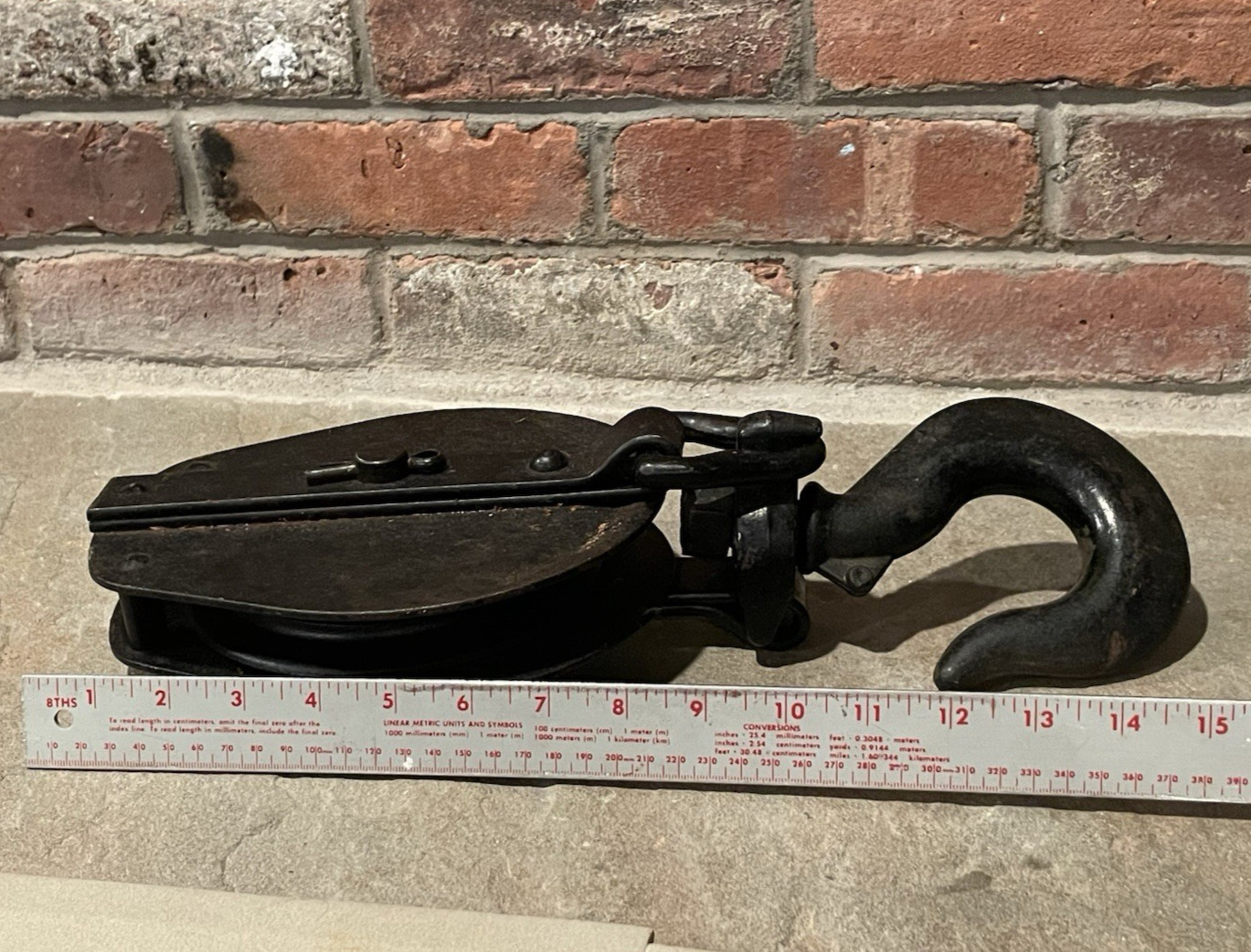 Antique/Vtg 15” XL Ship Pulley Block/Cast Iron w Hook 14Lbs Industrial/Maritime Antique/Vtg 15” XL Ship Pulley Block/Cast Iron w Hook 14Lbs Industrial/Maritime