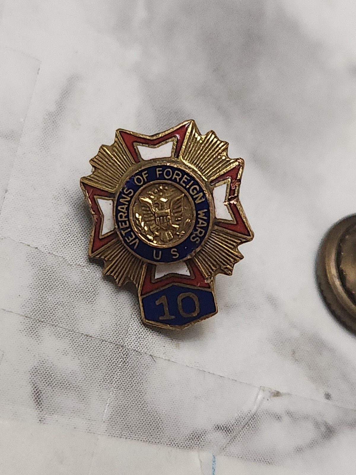 Vintage VETERANS OF FOREIGN WARS 10 YEAR Lapel Hat Pin Screw Back VFW 10 Years Vintage VETERANS OF FOREIGN WARS 10 YEAR Lapel Hat Pin Screw Back VFW 10 Years