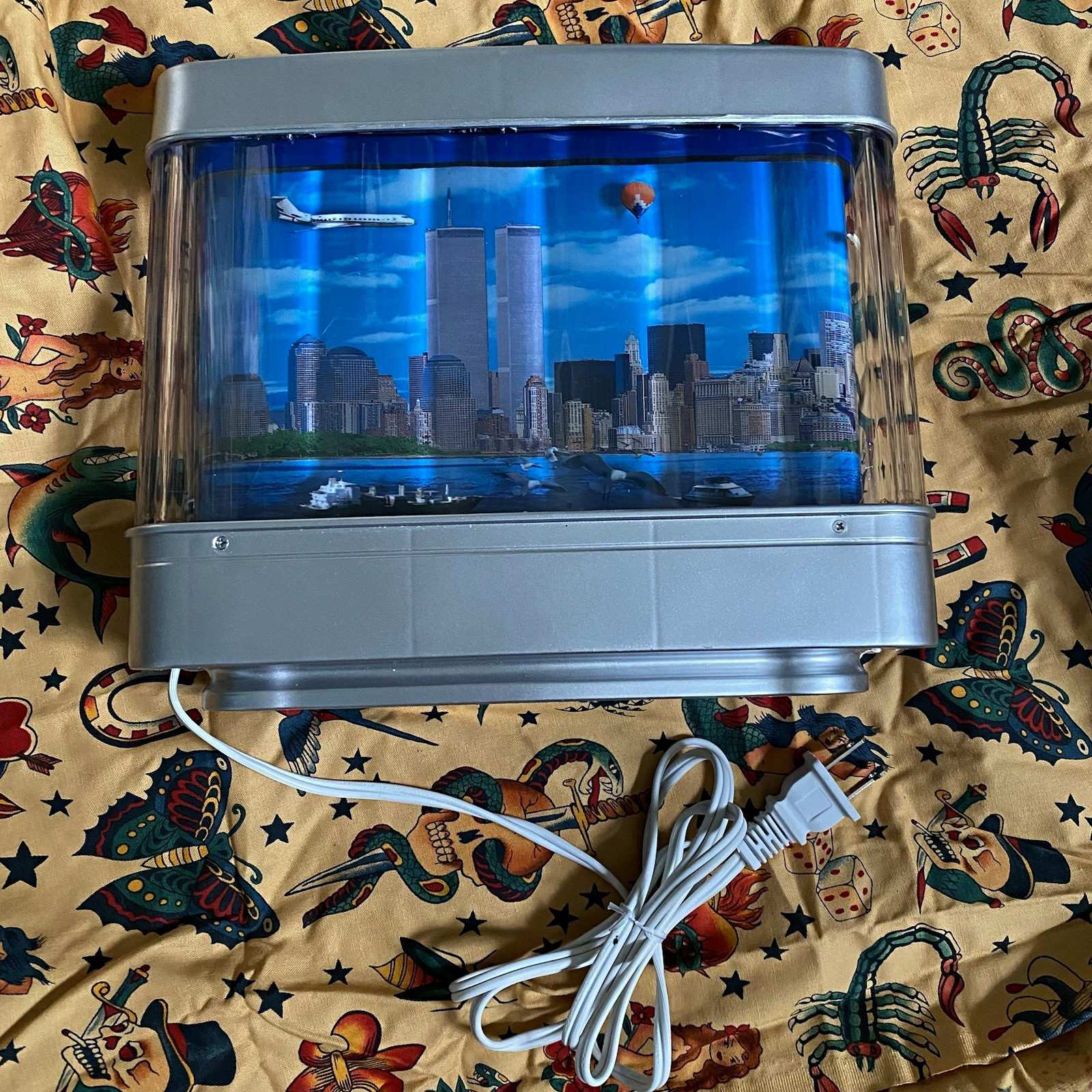 1990s New York Skyline Rotating Light Lamp with Twin Towers and More 1990s New York Skyline Rotating Light Lamp with Twin Towers and More