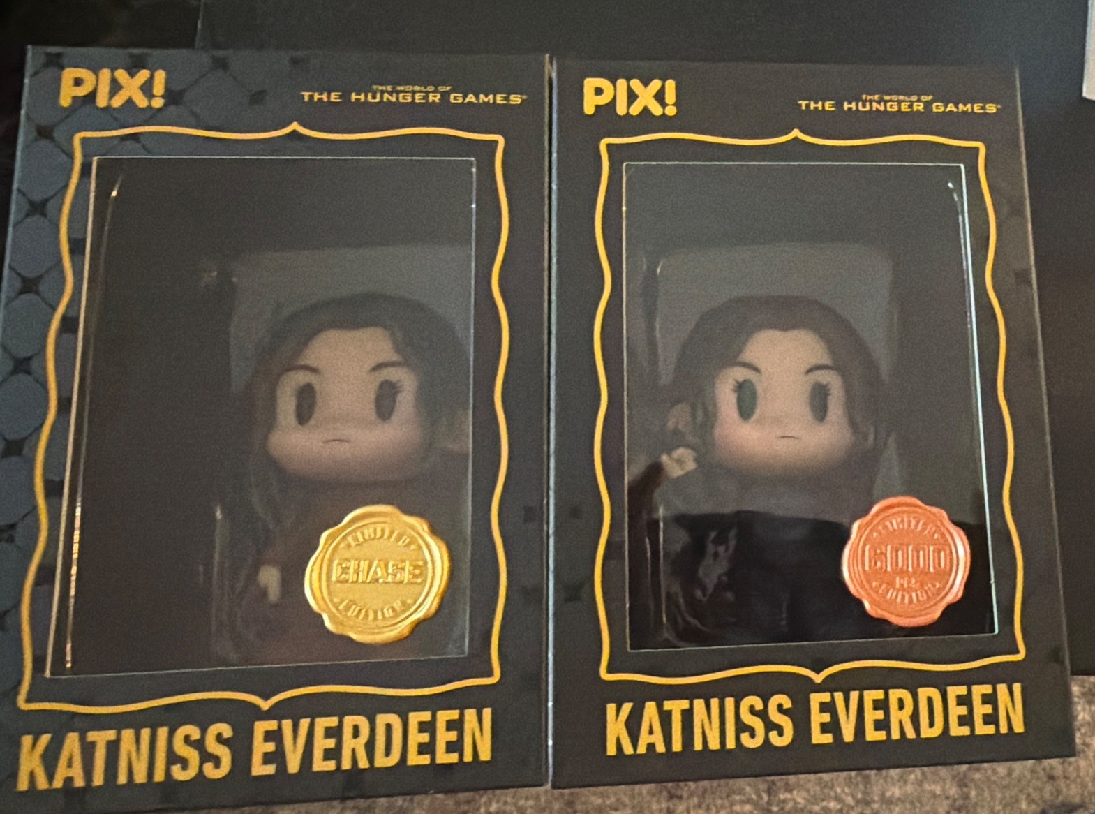 Thrilljoy Pix The Hunger Games Katniss Everdeen Chase w/ protector & common. Thrilljoy Pix The Hunger Games Katniss Everdeen Chase w/ protector & common.