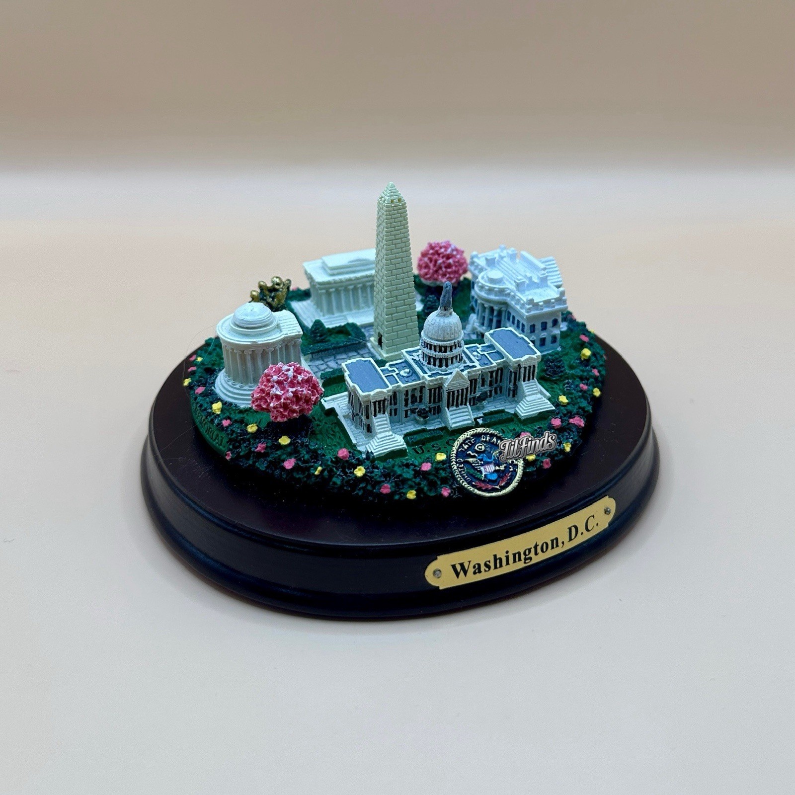 5” Washington DC Landmark Desk Statue Cherry Blossom White House Capitol Resin 5” Washington DC Landmark Desk Statue Cherry Blossom White House Capitol Resin