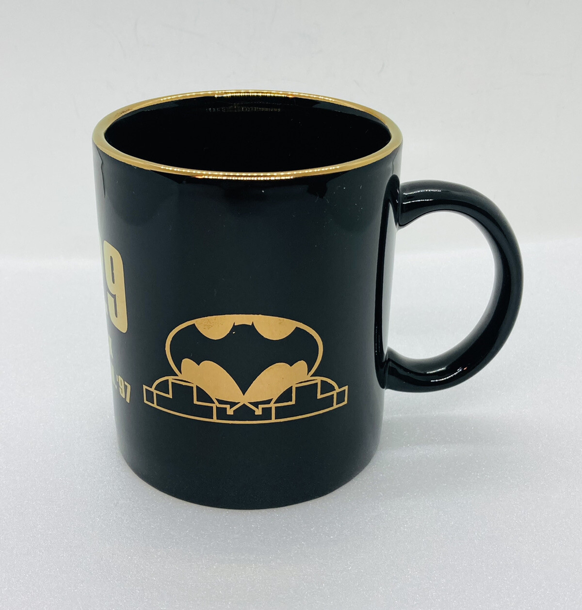 Vintage 1997 Batman Mug C Check B~29 DC Comics Black Gold Trim Bat Logo 00 Vintage 1997 Batman Mug C Check B~29 DC Comics Black Gold Trim Bat Logo 00