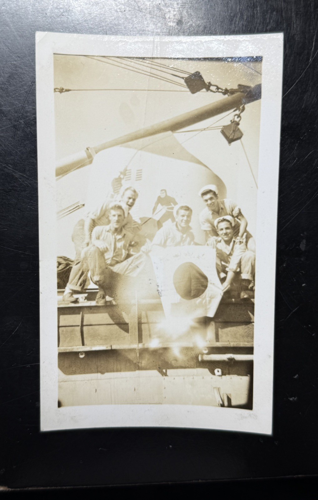 Original WW2 photo US navy Soldier posing w/ Captured Japanese Flag pacific WWII