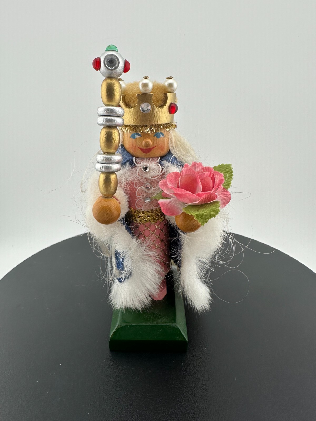 Steinbach Brafent Queen Nutcracker Handmade Germany Miniature Steinbach Brafent Queen Nutcracker Handmade Germany Miniature