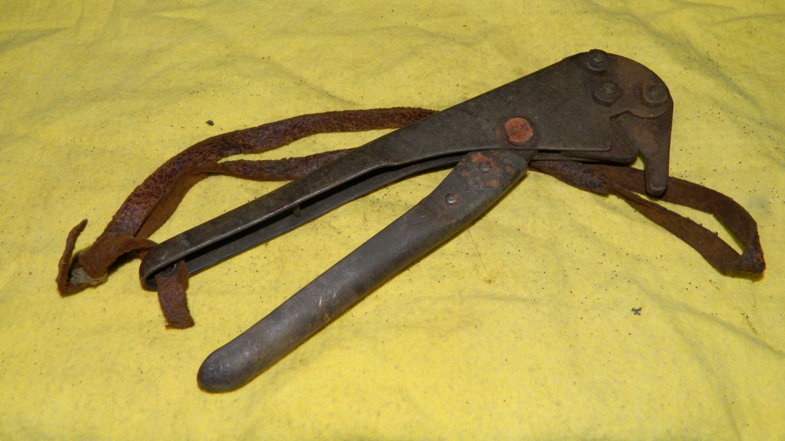 WW2 Original German Wire cutters WW2 Original German Wire cutters
