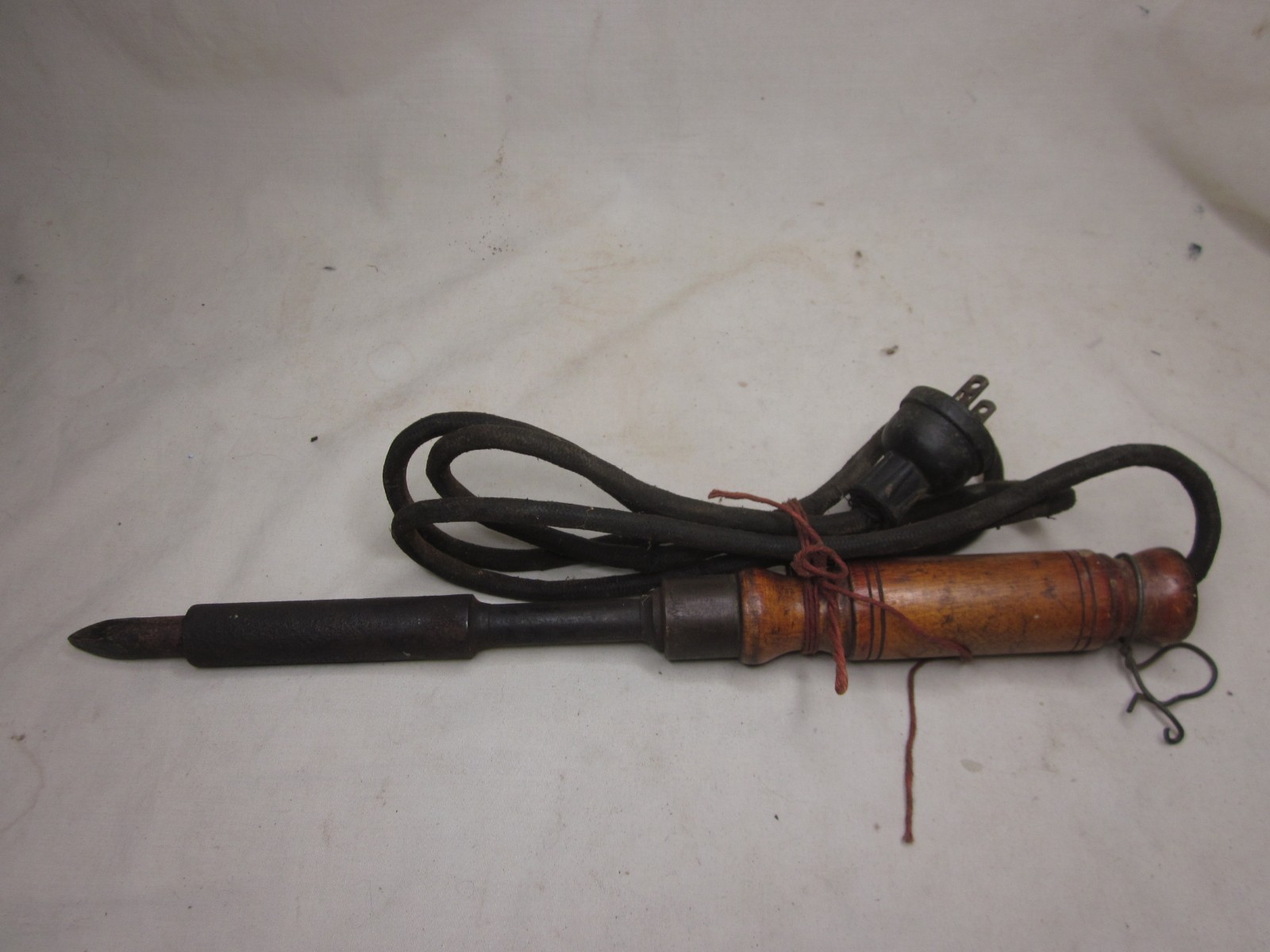 vintage VULCAN ELECTRIC HEATING CO. No. 100 V110 soldering iron solder tool vintage VULCAN ELECTRIC HEATING CO. No. 100 V110 soldering iron solder tool