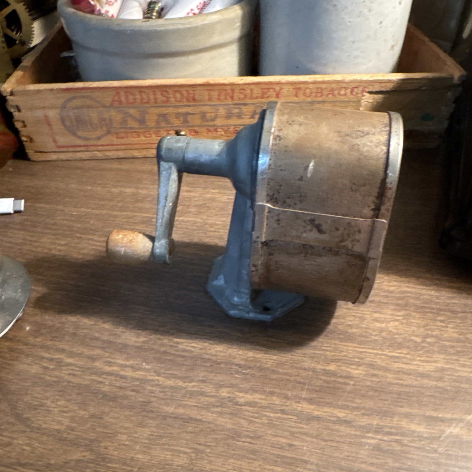 VTG/Antique Pencil Sharpener Unbranded Now On Desk Or Wall1950s VTG/Antique Pencil Sharpener Unbranded Now On Desk Or Wall1950s