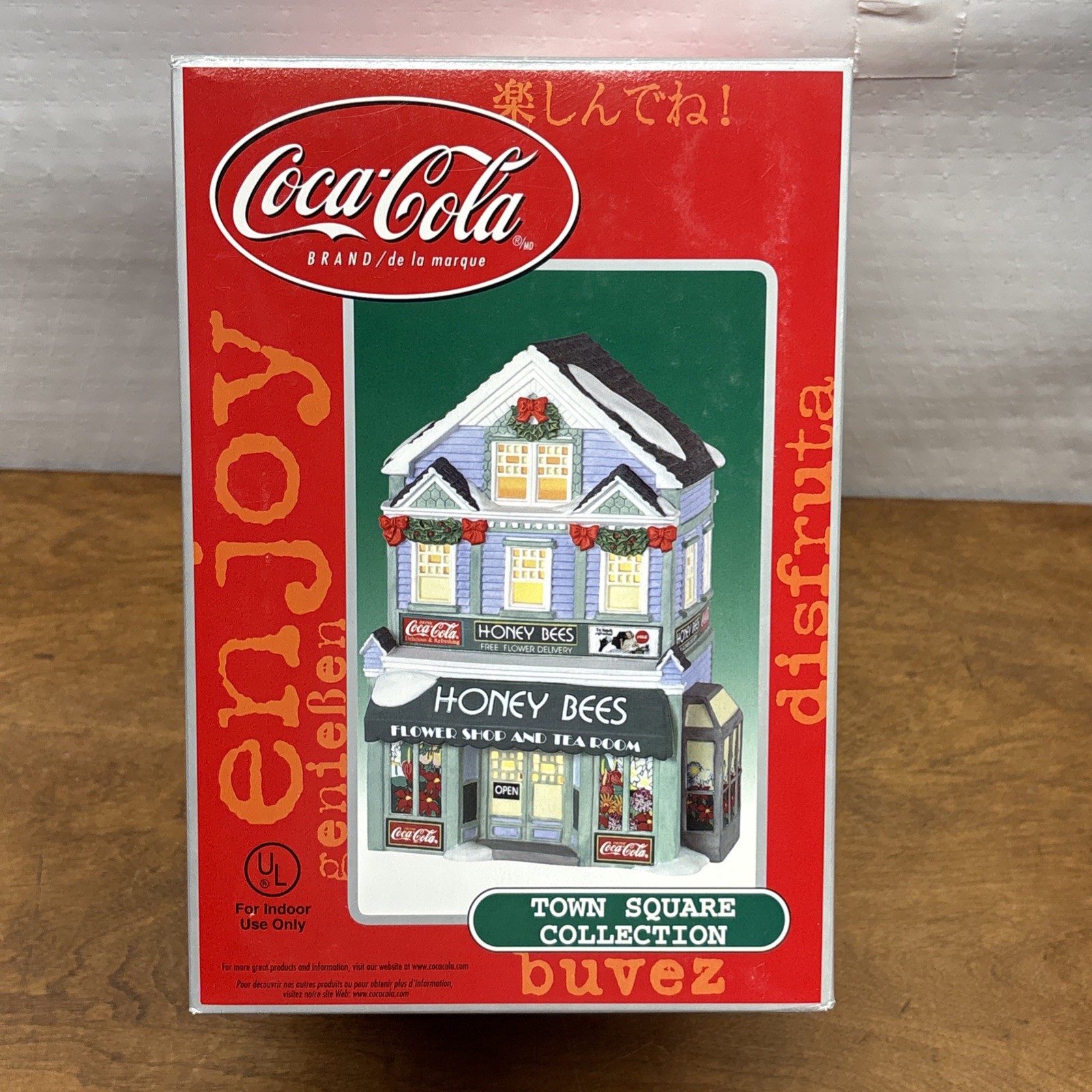 2001 Coca Cola Town Square Honey Bees Flower Shop In Original Box 2001 Coca Cola Town Square Honey Bees Flower Shop In Original Box