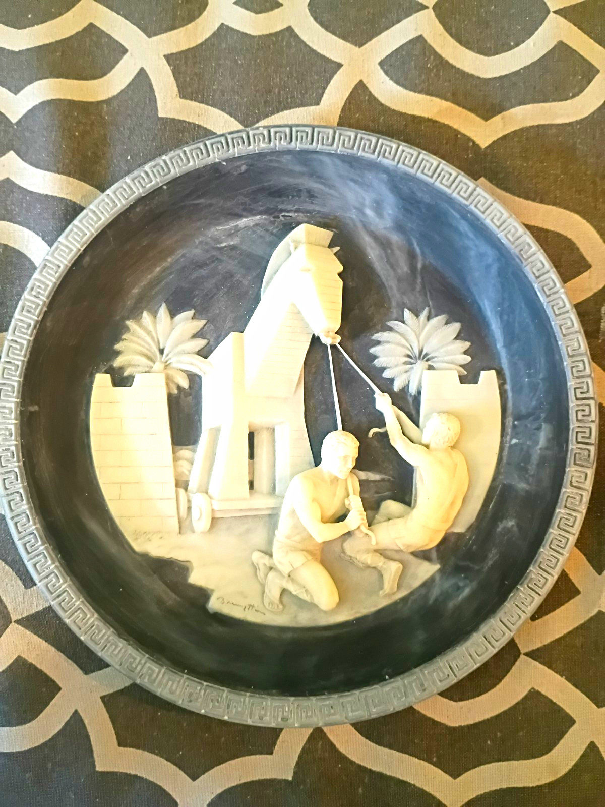 Franklin Mint The Fall of Troy Trojan Horse Cameo Plate Limited 1988