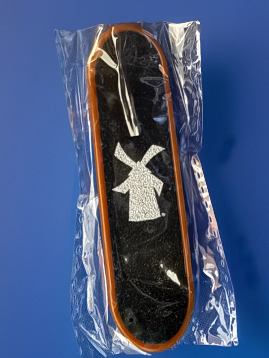 Dutch Bros 🛹 ✨EMPLOYEE EXCLUSIVE✨ Mini Skateboard Limited Edition Rare Dutch Bros 🛹 ✨EMPLOYEE EXCLUSIVE✨ Mini Skateboard Limited Edition Rare