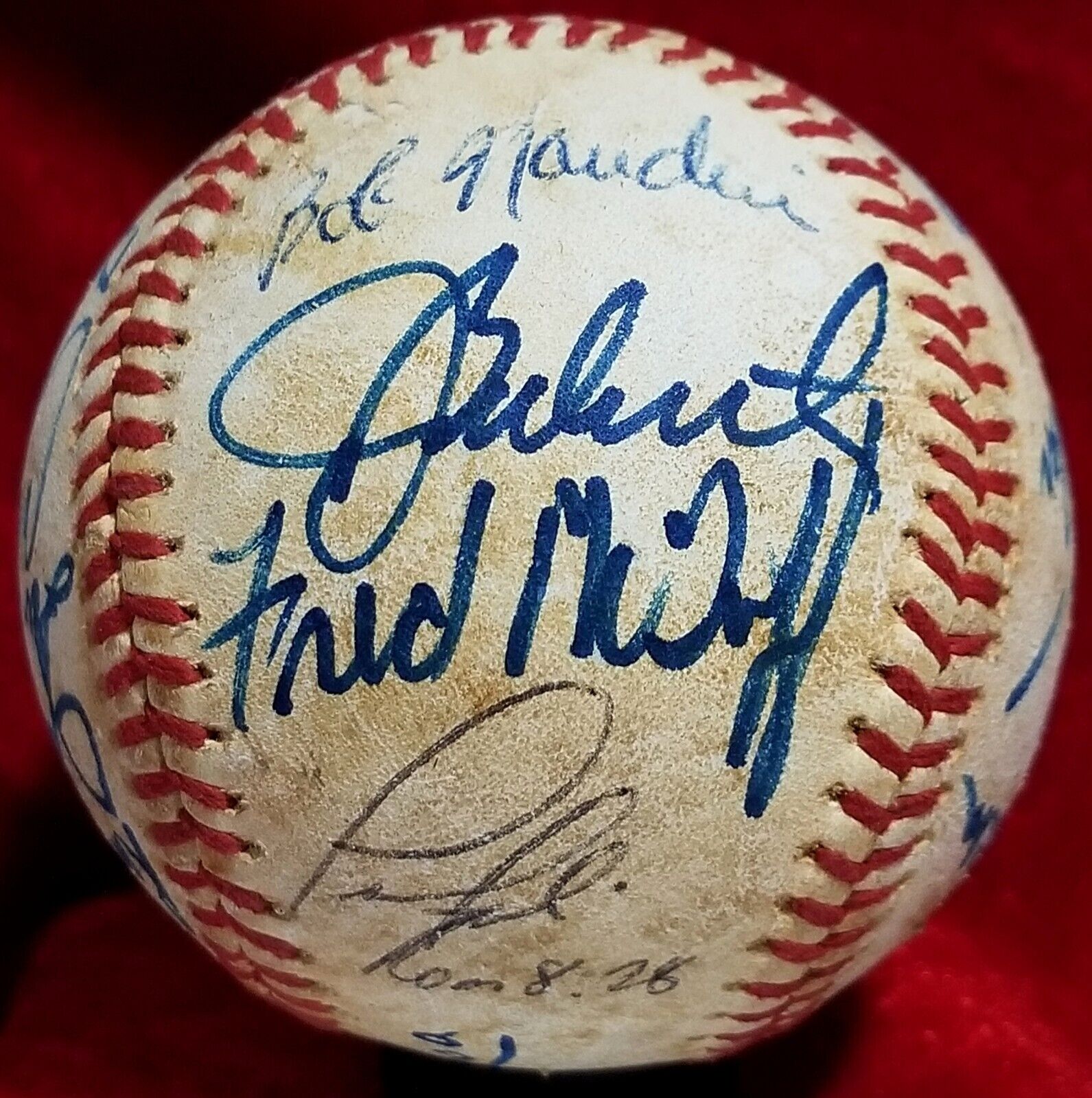 1986 Syracuse Chiefs Team Signed Ball Pre ROOKIE FRED MCGRIFF Auto Blue Jays Aff