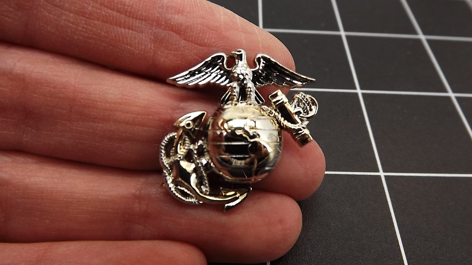 Lapel pin NEW USMC Marines Emblem B2 Left Collar Gold Silver 1\