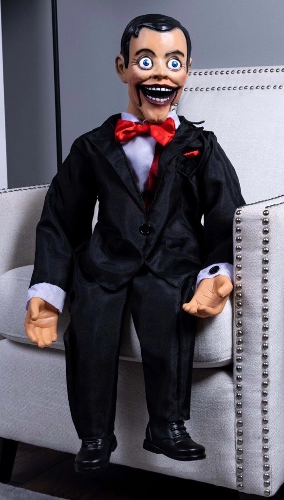 2.8 FT ANIMATED CREEPY VENTRILOQUIST DOLL HALLOWEEN ANIMATRONIC PROP 2.8 FT ANIMATED CREEPY VENTRILOQUIST DOLL HALLOWEEN ANIMATRONIC PROP