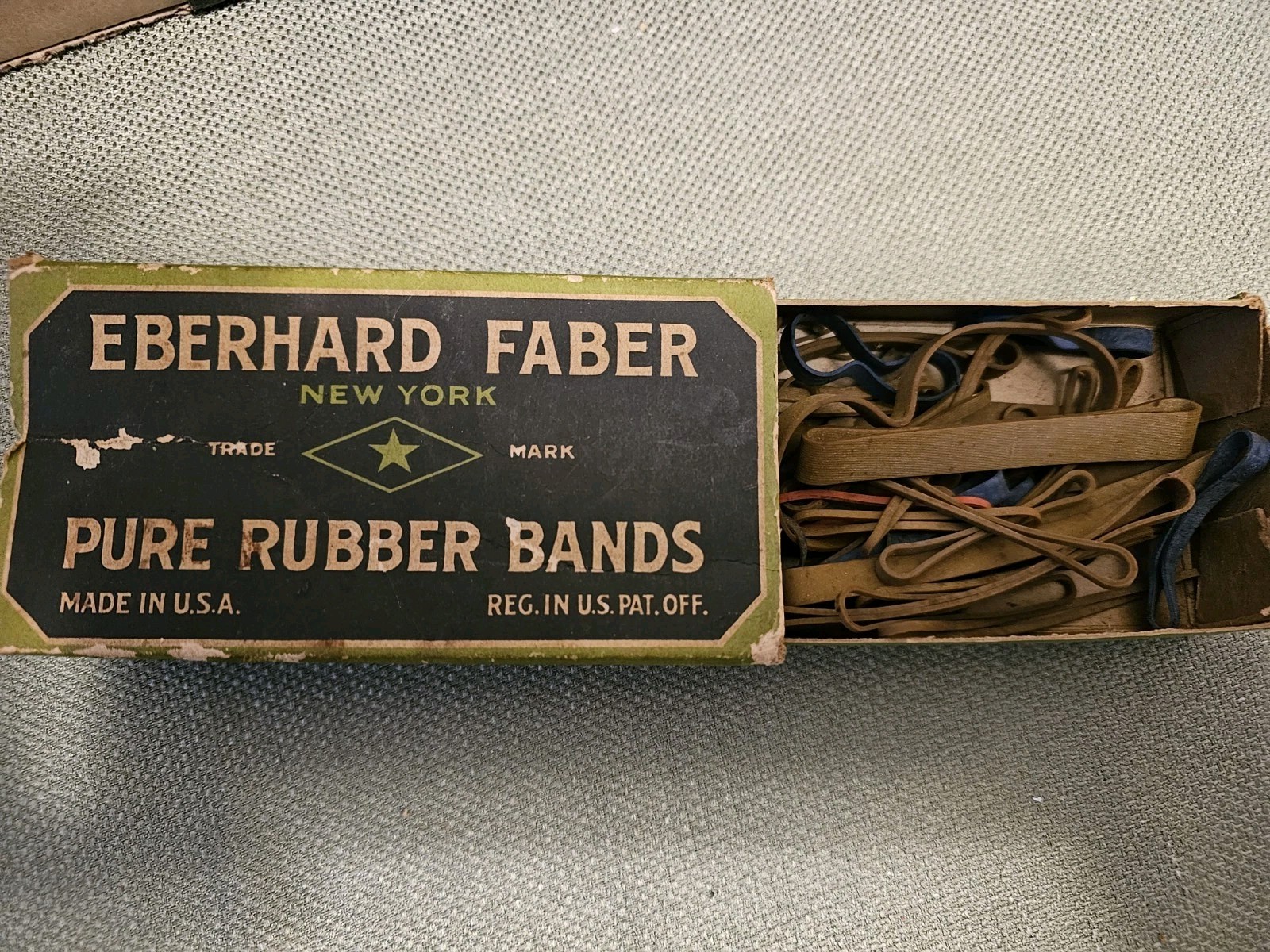 Antique Eberhard Faber Collectible Box Rubber Bands Advertising Antique Eberhard Faber Collectible Box Rubber Bands Advertising