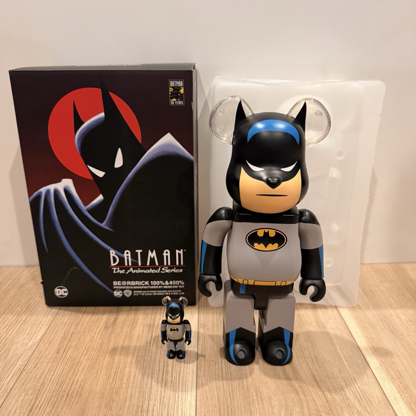 MedicOm Toy BE@RBRICK Batman The Animated Series 100% & 400% Set π₯π MedicOm Toy BE@RBRICK Batman The Animated Series 100% & 400% Set π₯π