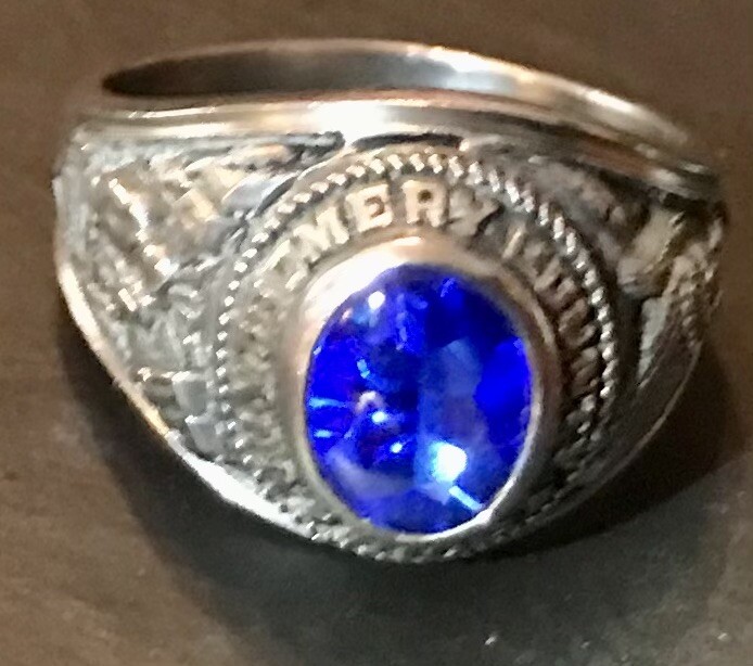 Vintage 1980’s Gold Lance Trillium  Ladies Class Ring Montgomery County, KY High