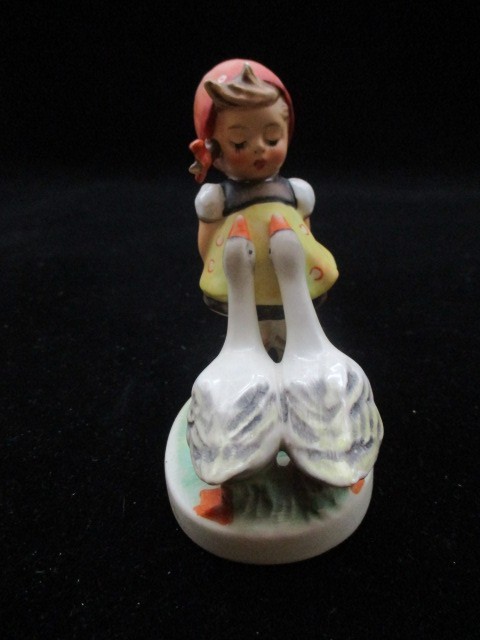 Vintage Goebel M.I. Hummel “Goose Girl” Figurine – West Germany Vintage Goebel M.I. Hummel “Goose Girl” Figurine – West Germany