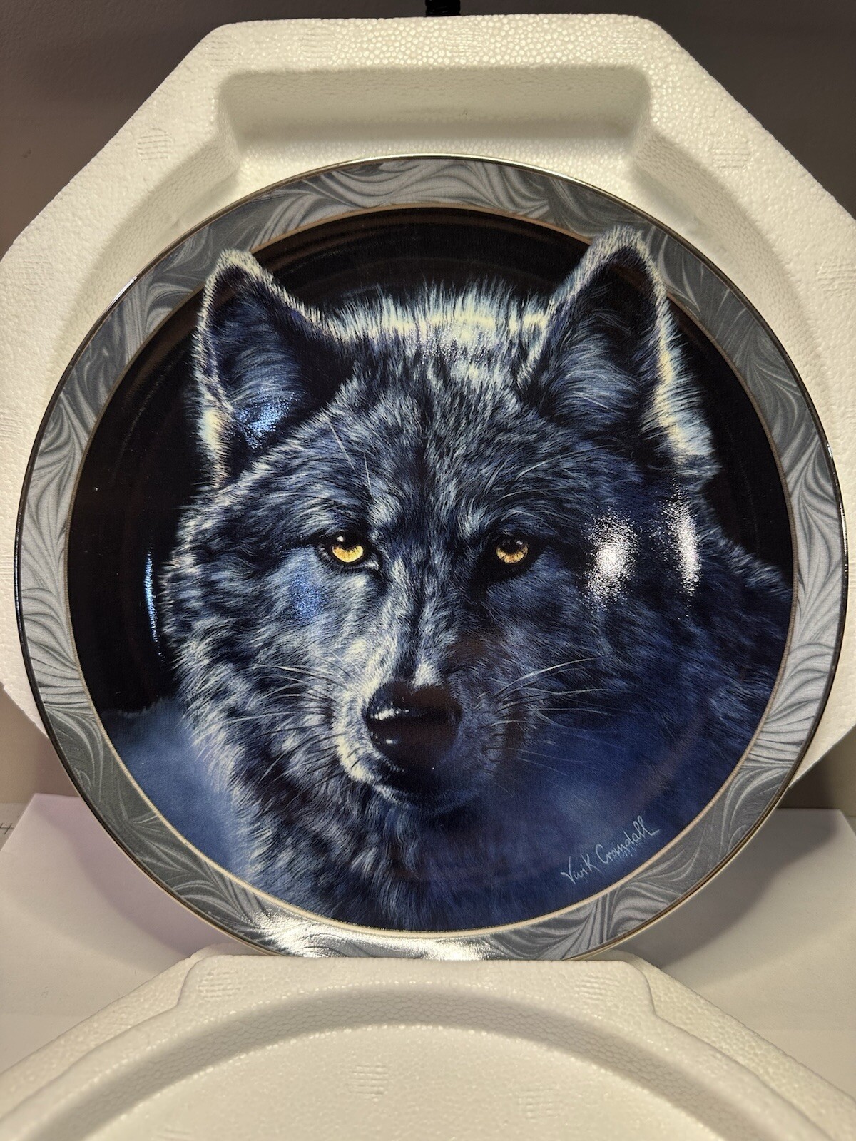 MOON SHADOWS And DEN MOTHER, Bradford Exchange Vintage Collectible Wolf Wolves MOON SHADOWS And DEN MOTHER, Bradford Exchange Vintage Collectible Wolf Wolves