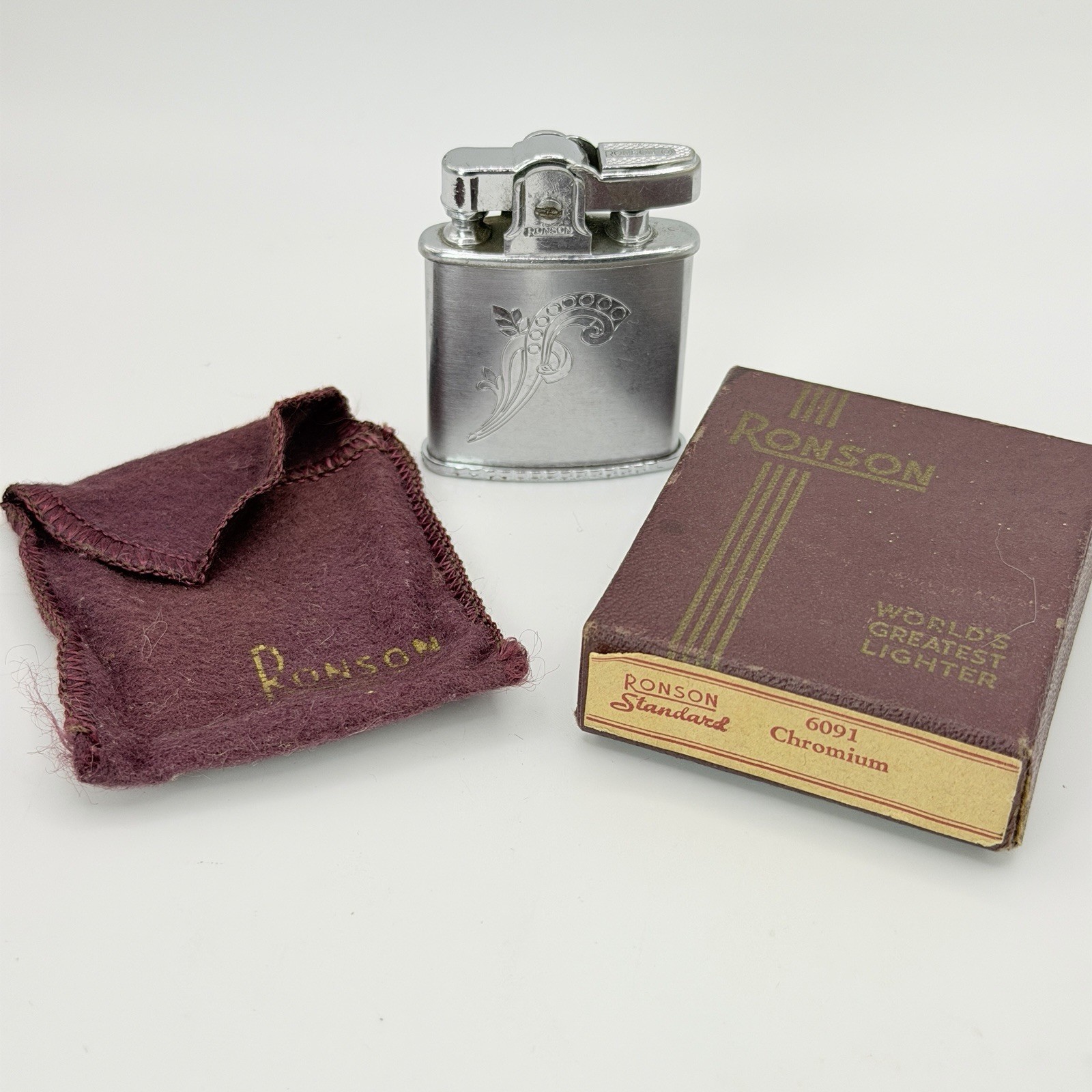 Vintage Ronson Standard 6091 Chromium Lighter Box Silver Smoking Tobacco Vintage Ronson Standard 6091 Chromium Lighter Box Silver Smoking Tobacco