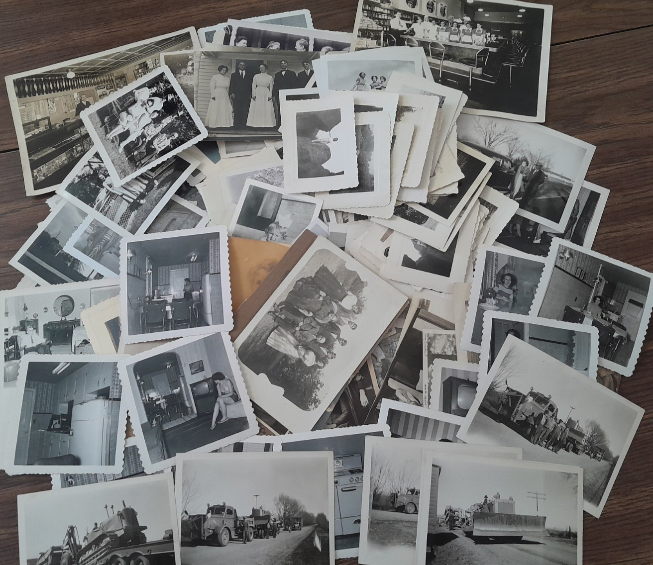 Lot of over 150 vintage photos mostly 1940's & 50's, some older. Lot of over 150 vintage photos mostly 1940's & 50's, some older.