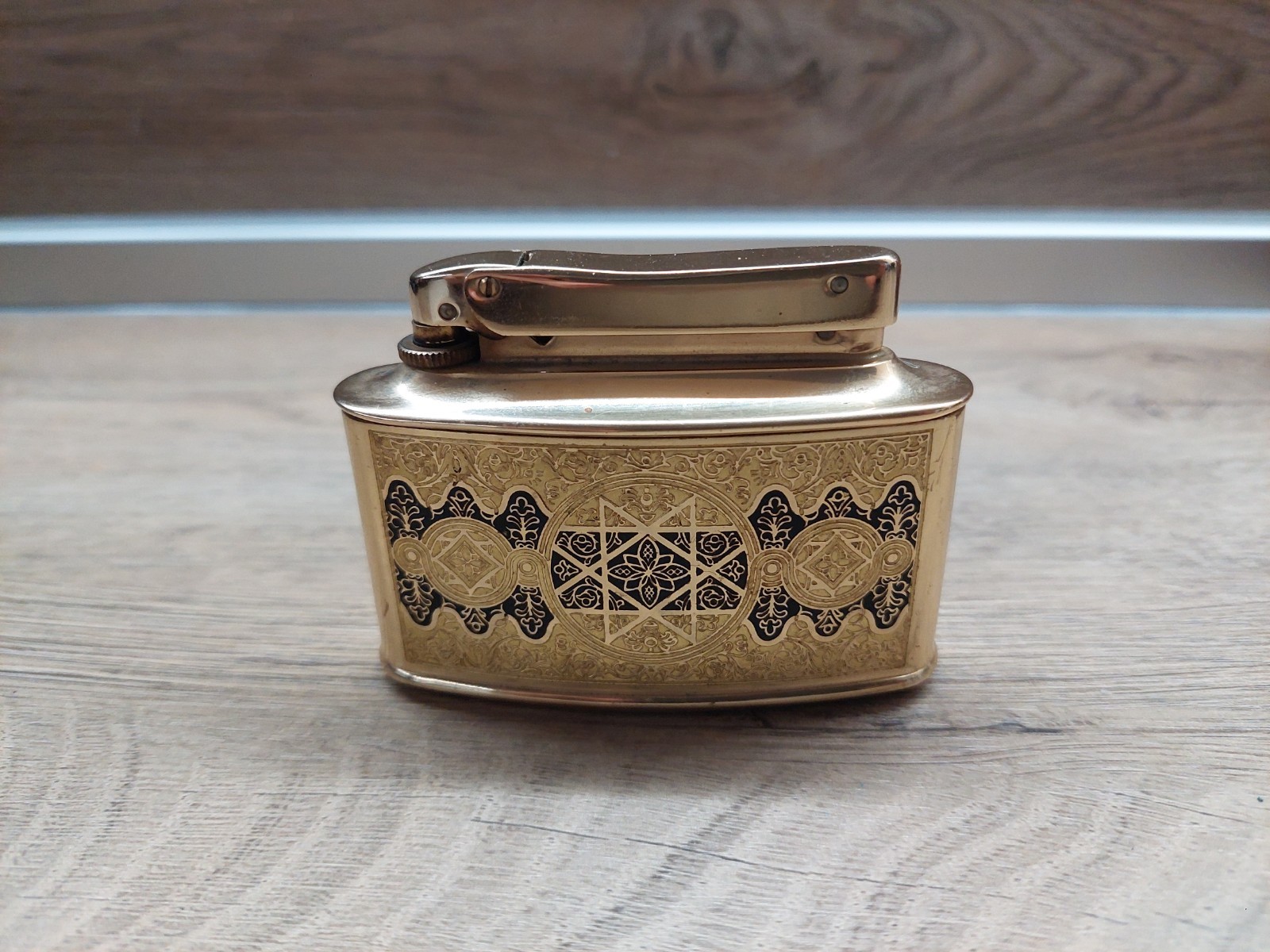 VTG Rare 1960s MYLFLAM Diplomat Gold Black Arabic Design Lighter West Germany
