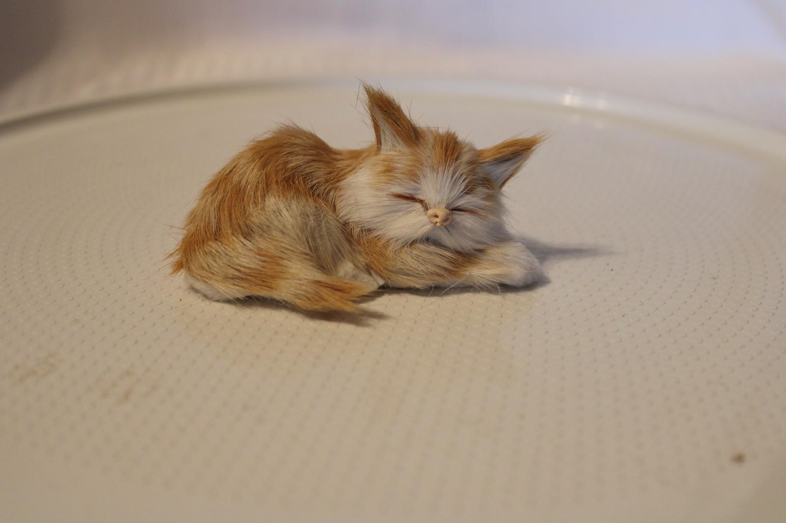 Vintage Realistic Sleeping Kitten 3.5 Vintage Realistic Sleeping Kitten 3.5