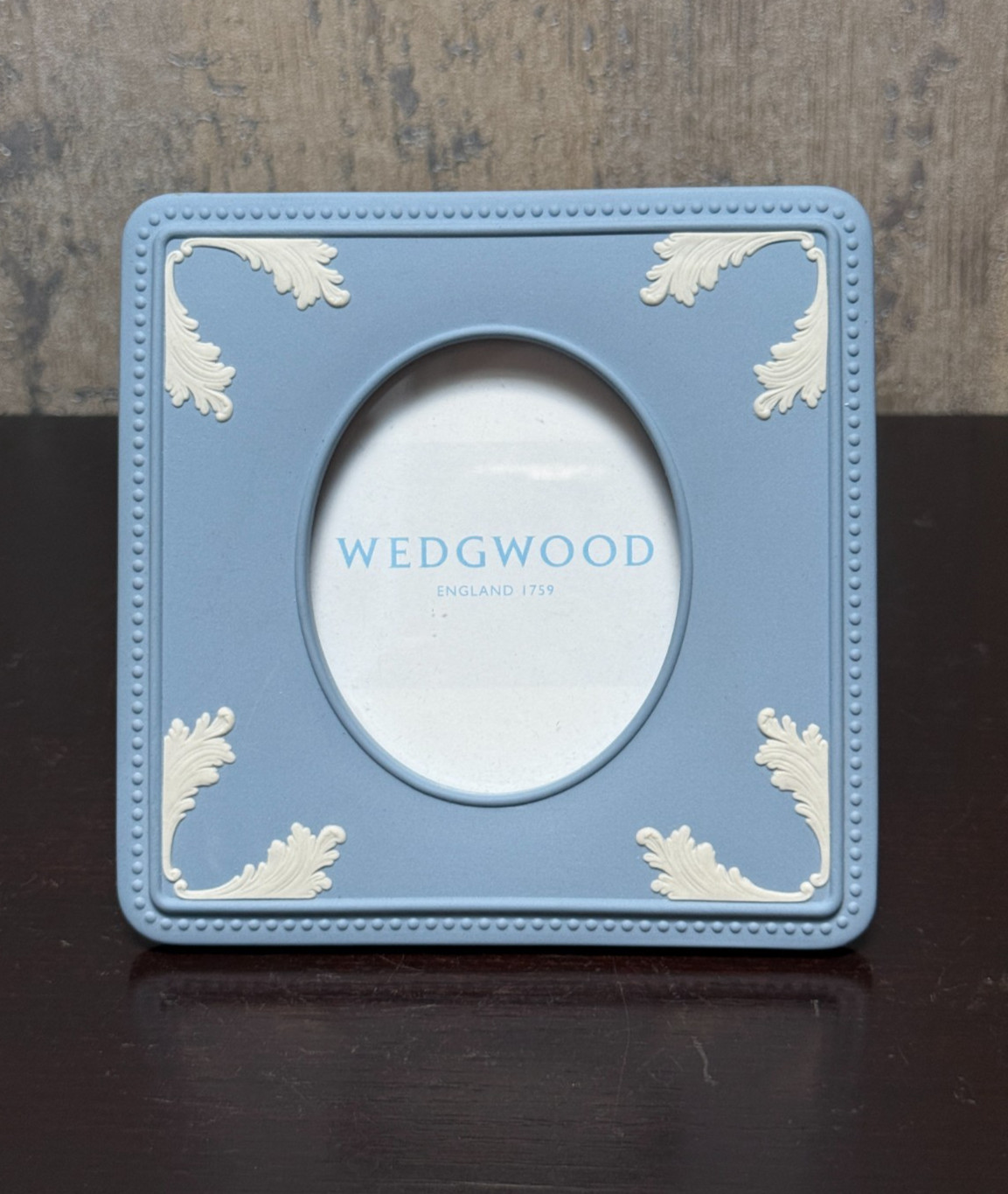 Wedgwood Jasperware Blue White Acanthus Leaf Oval Photo Frame England Wedgwood Jasperware Blue White Acanthus Leaf Oval Photo Frame England