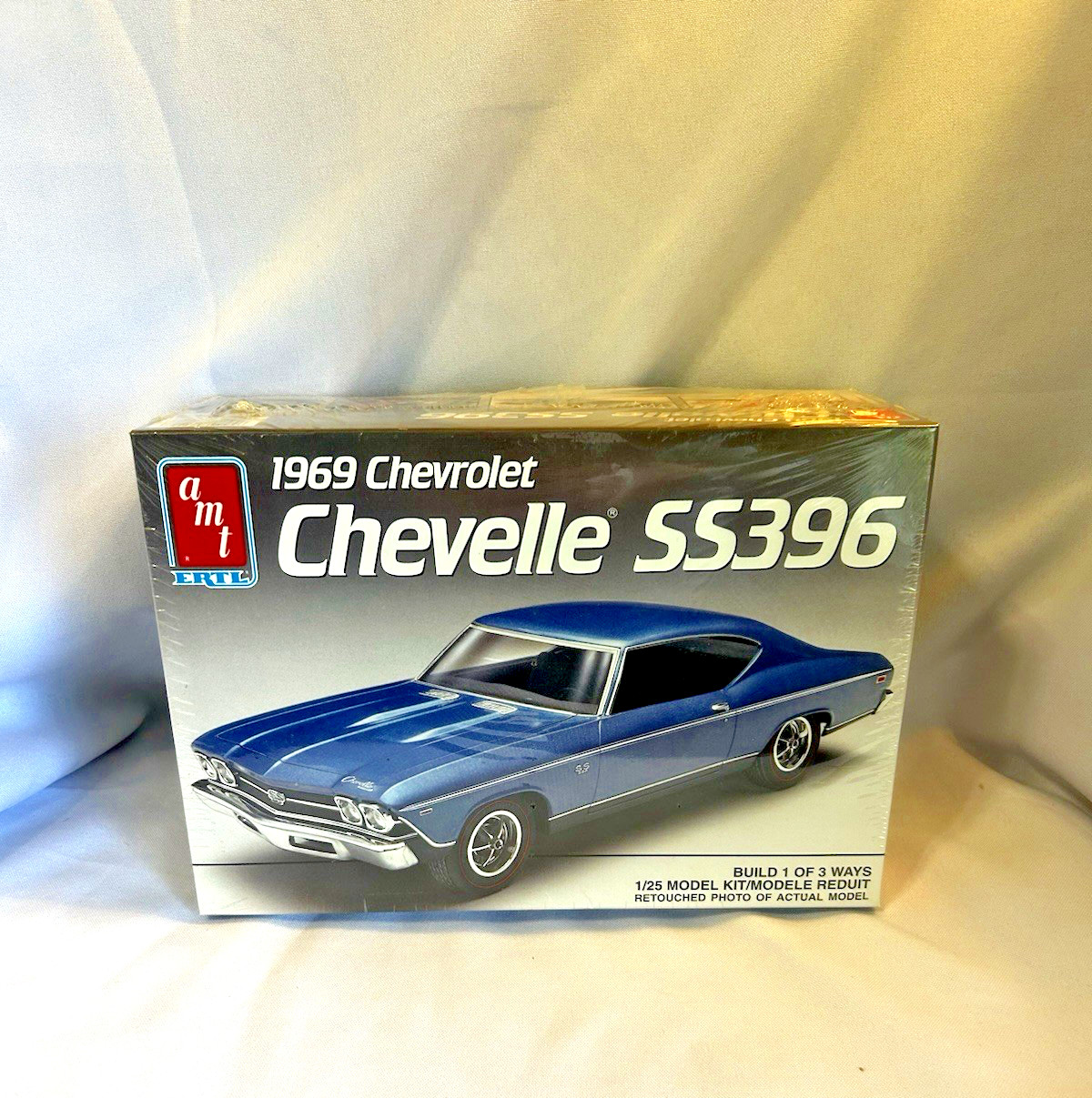 AMT CHEVY 1969n Chevelle SS396 Build 1 of 3 model kit NEW in FACTORY SEALED BOX AMT CHEVY 1969n Chevelle SS396 Build 1 of 3 model kit NEW in FACTORY SEALED BOX