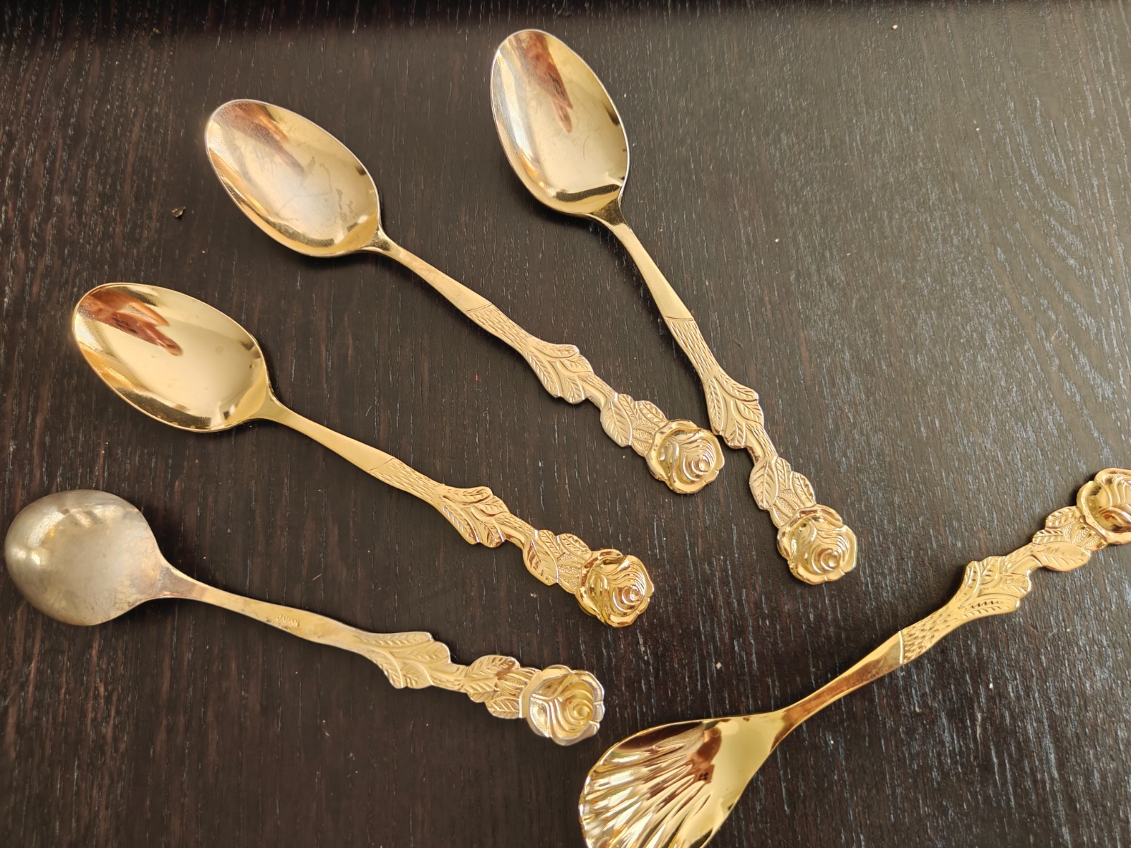 Vintage Japanese Gold-Plated Rose Handle Spoons – Floral Design Vintage Japanese Gold-Plated Rose Handle Spoons – Floral Design